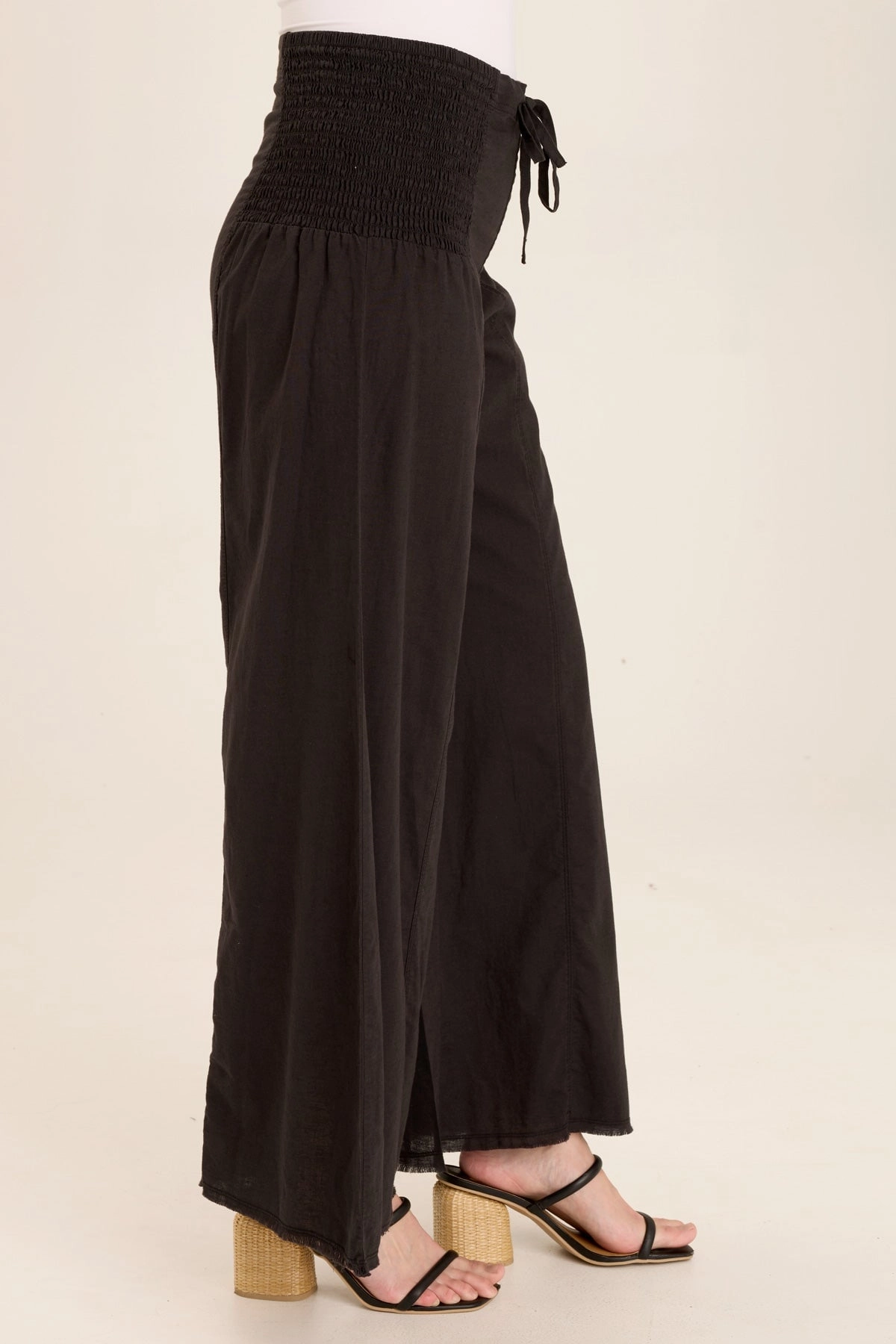 Kaj Wide Leg RecycledMaterial Comfortable Cut