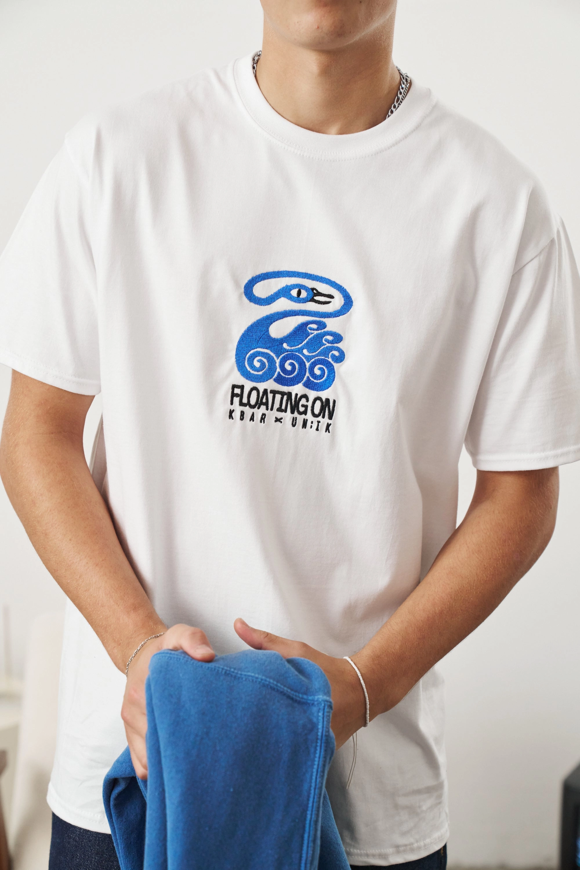 Stylish and Comfortable KBAR X UN:IK 'Floating On' Embroidered Tee - White