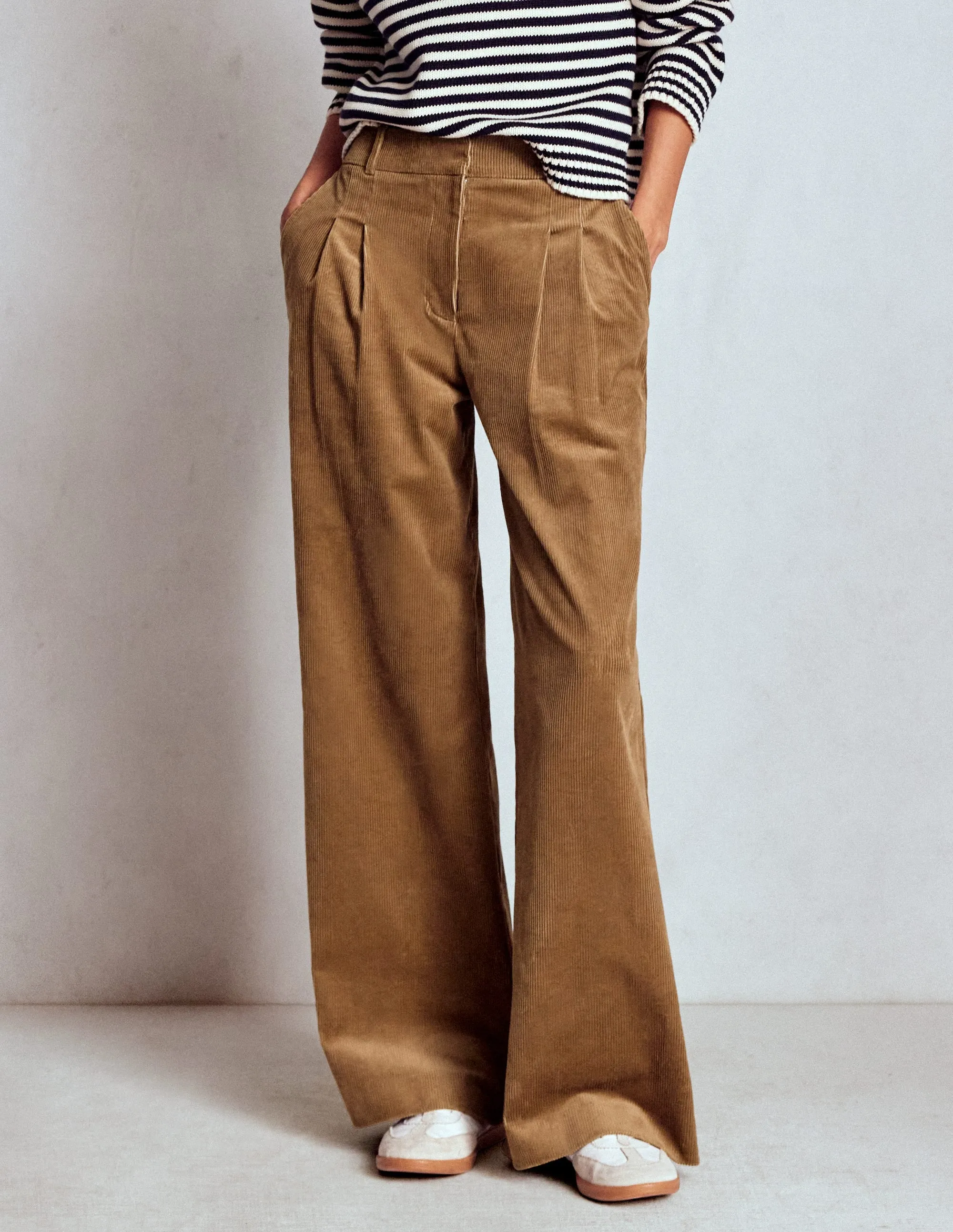 Kensington Cord Trousers-Latte Cozy Look Slim Fit Design