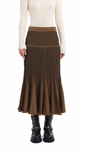 Knitted Flare Skirt Bold Look