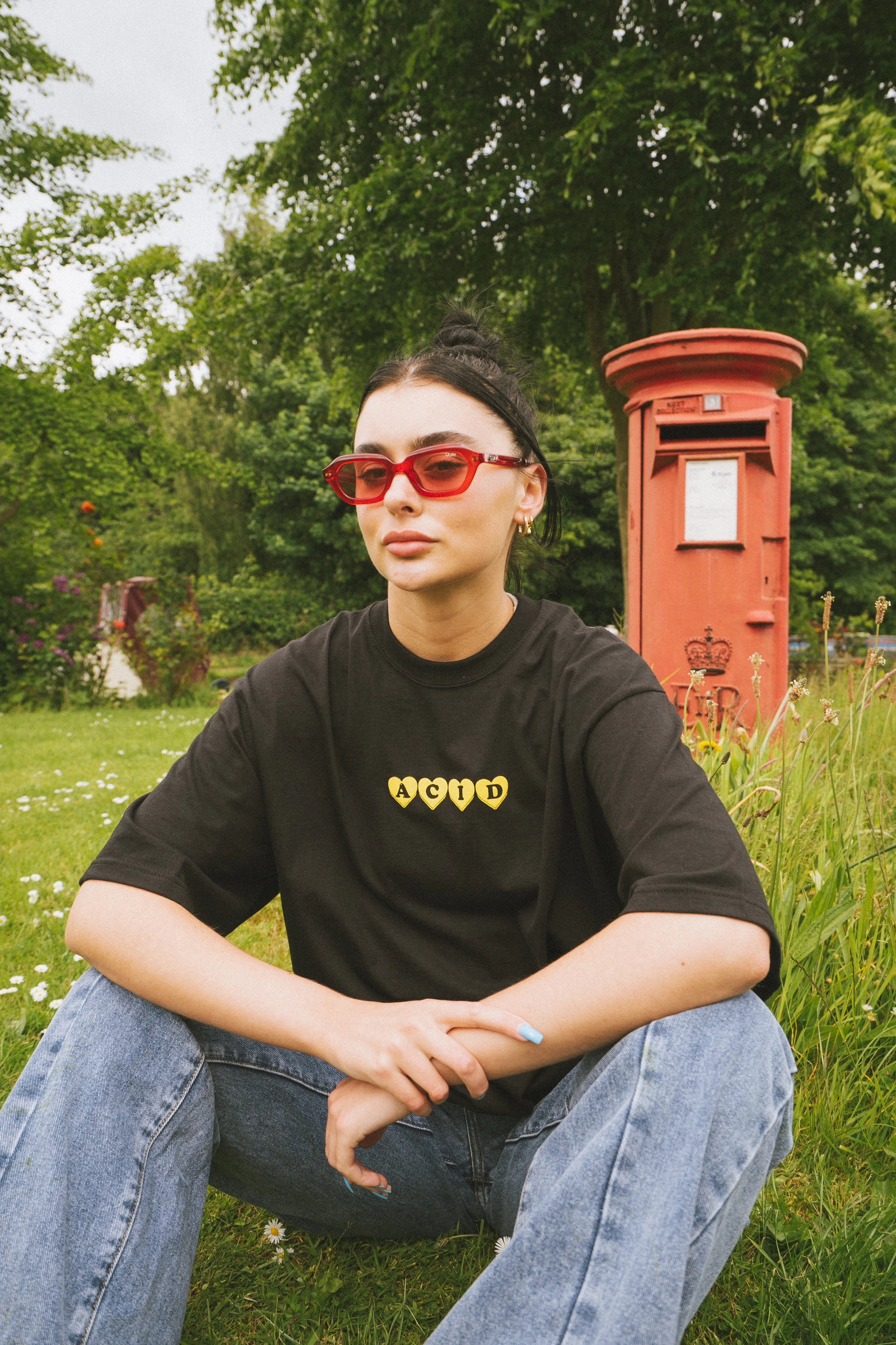 ACID LOVE 0.06 'Siamese' Tee - Black Machine washable