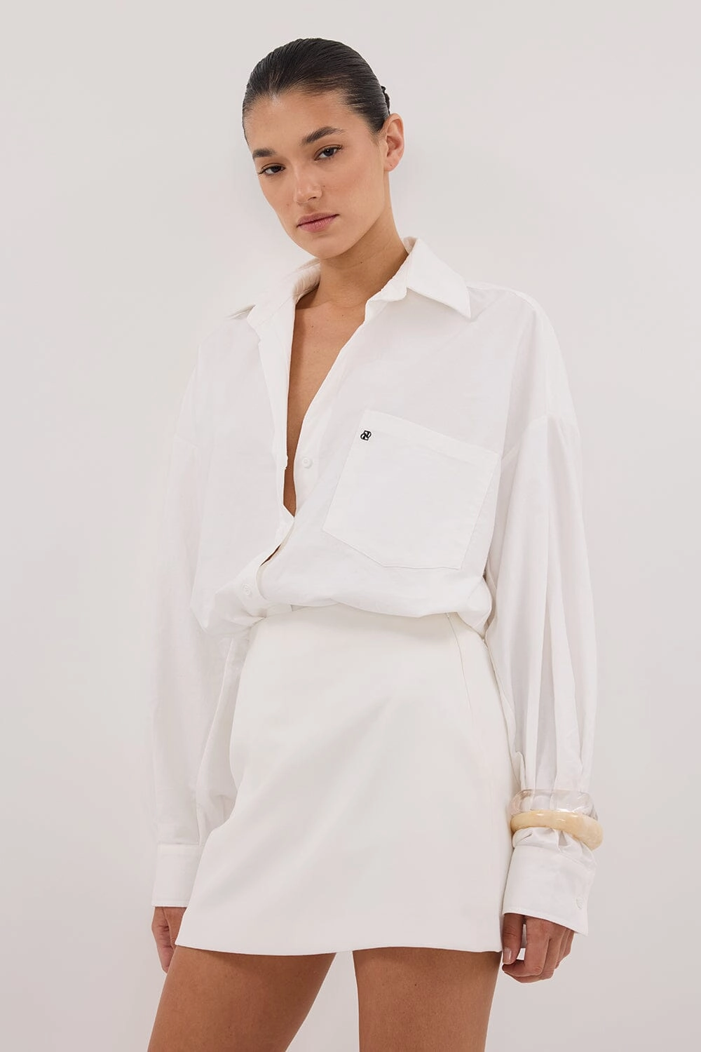 MeshVentilation Anti Static Treatment SOHO WHITE SKORT