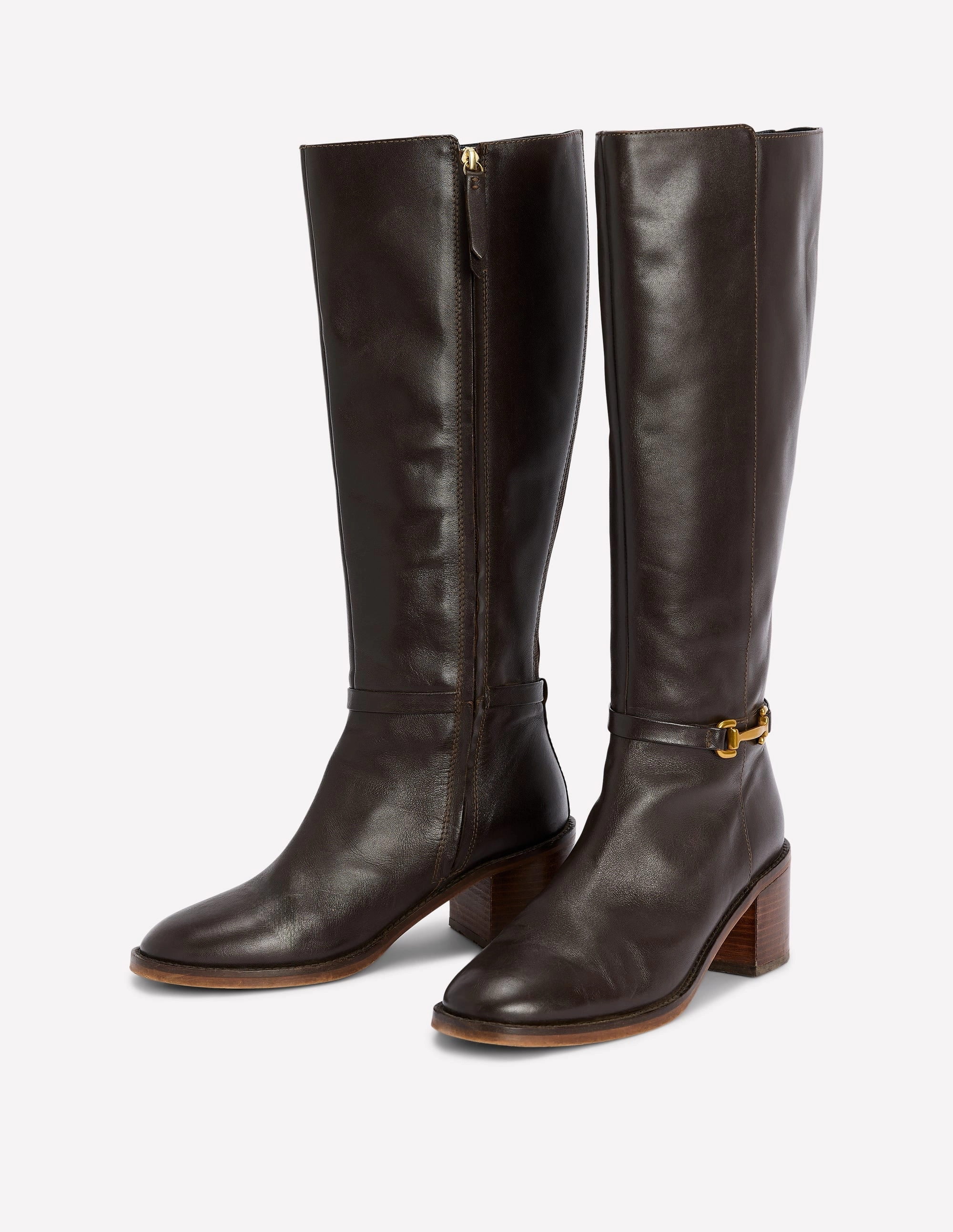 Outdoor Style Iris Snaffle Heel Boot-Chocolate