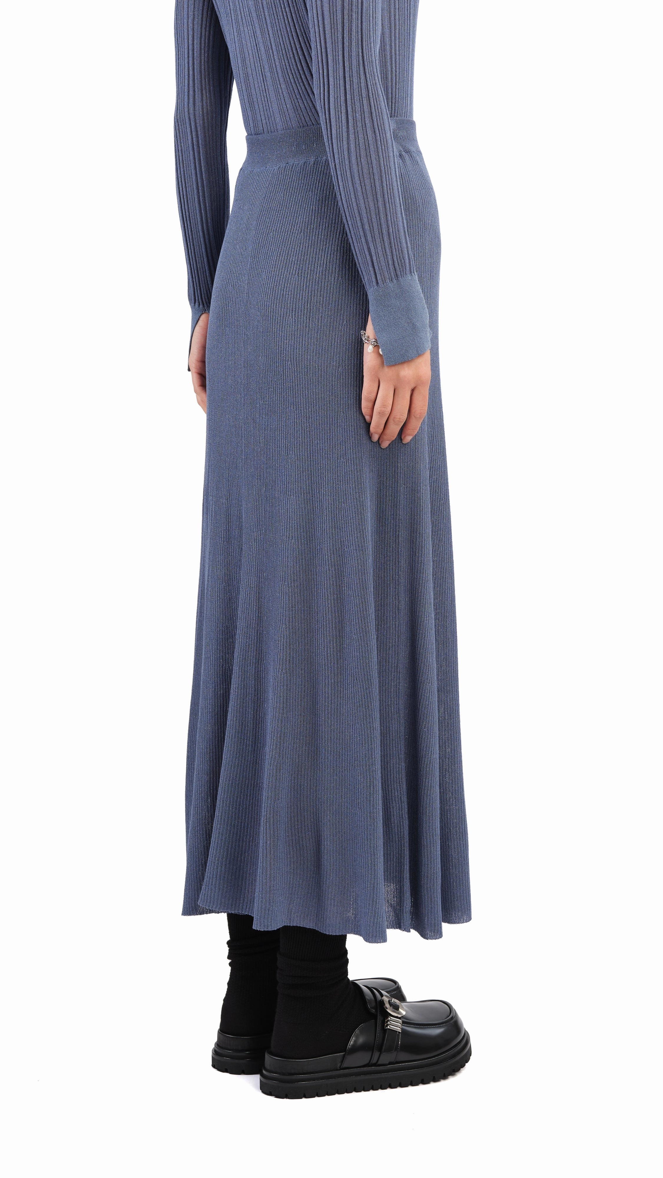 Elegant Look Crisp Look Lurex Knit Skirt