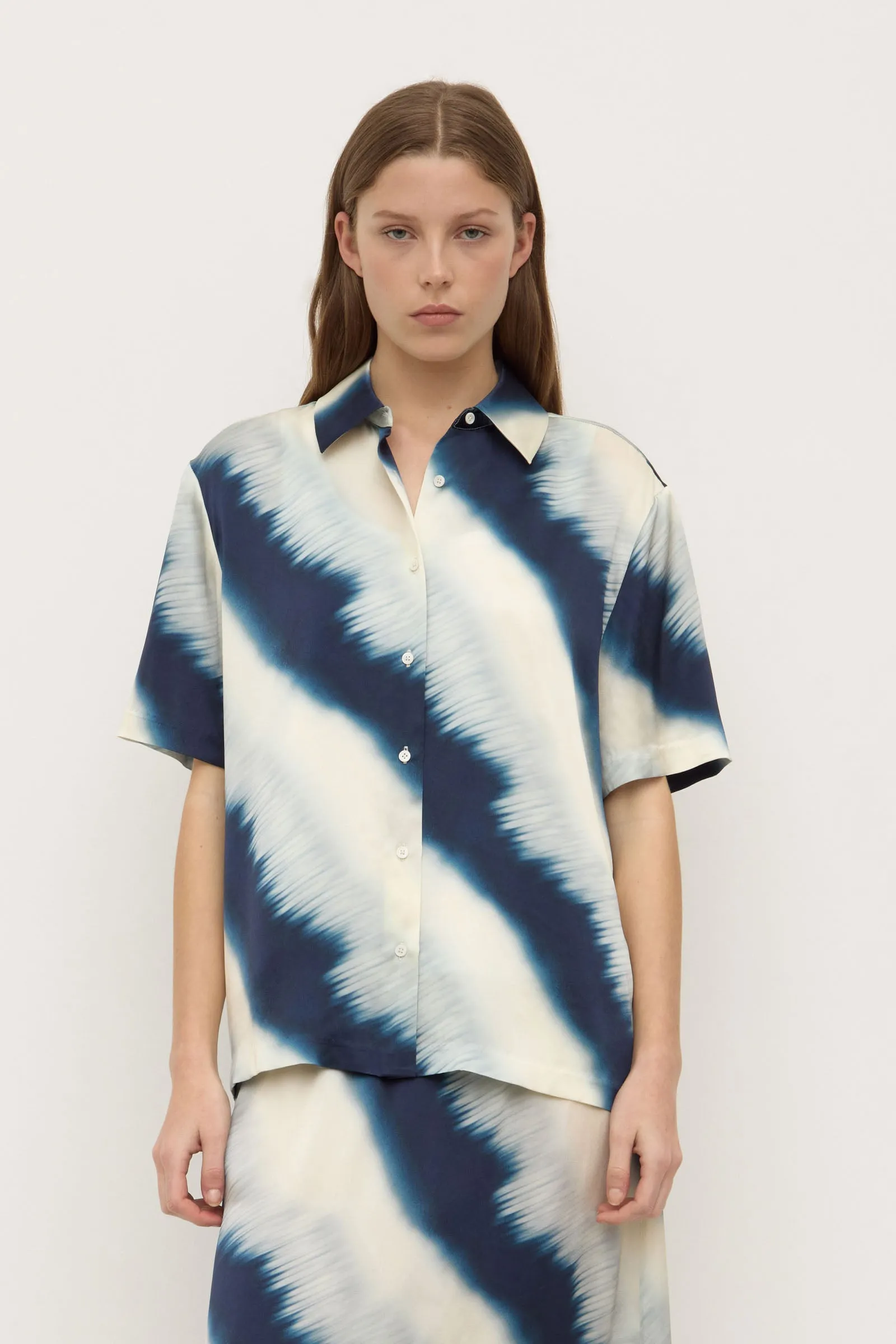 Fitted Cut Marabella Silk Short Sleeve Shirt