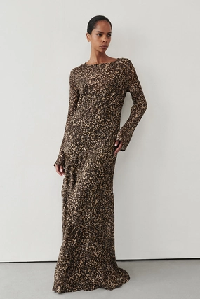 Dainty Finish Pearl-Detail MARVILLA CHOC LONG SLEEVE MAXI DRESS