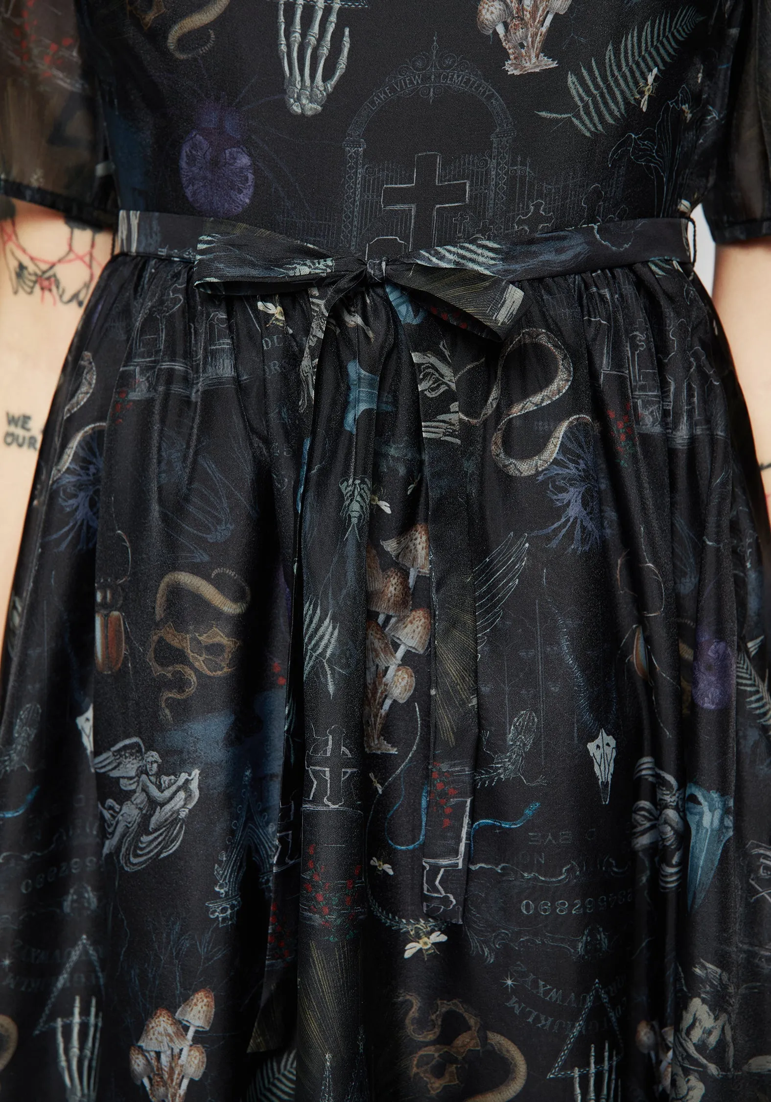 Maudeline Victoriana Print Layered Organza Midaxi Dress WrinkleResistantFinish