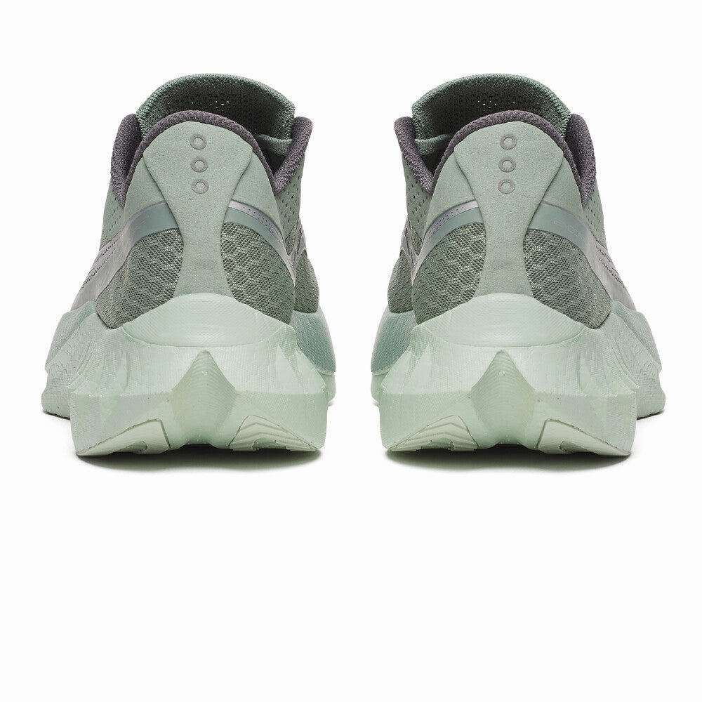 Men's Endorphin Pro 4 Running Shoes Iceberg / Carbon Foam Cushion