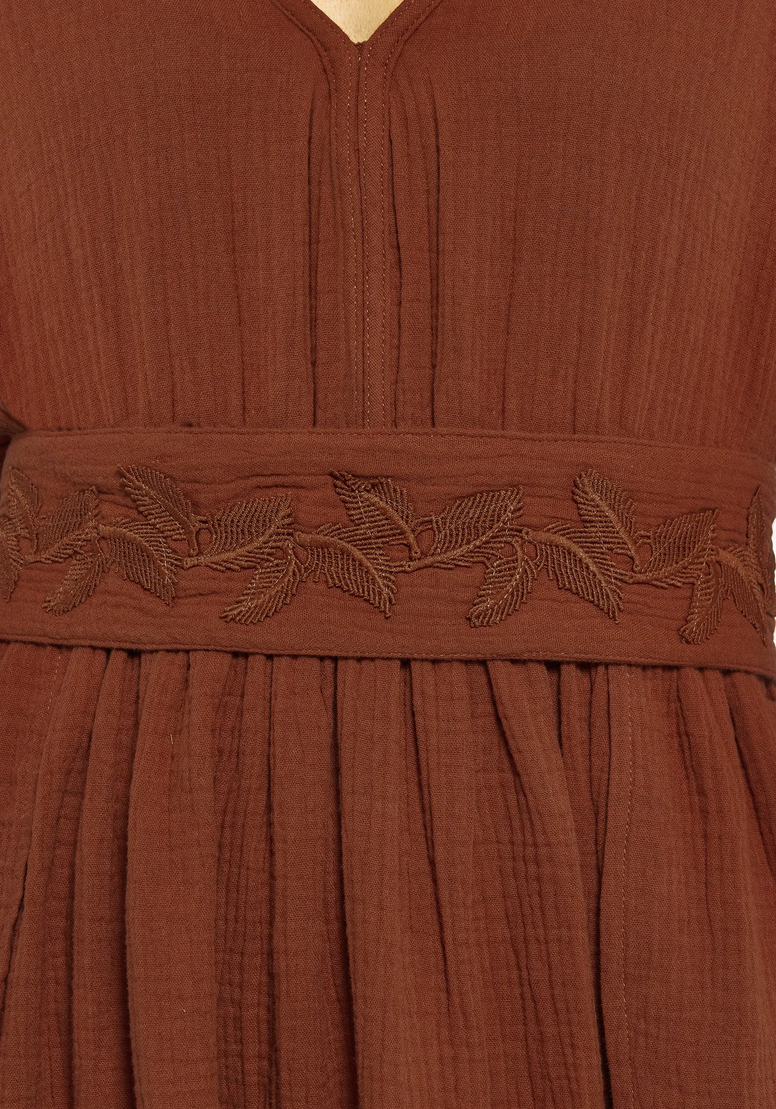 Feminine Details Everyday-Comfort Tiana Cotton Applique Trim Midi Dress