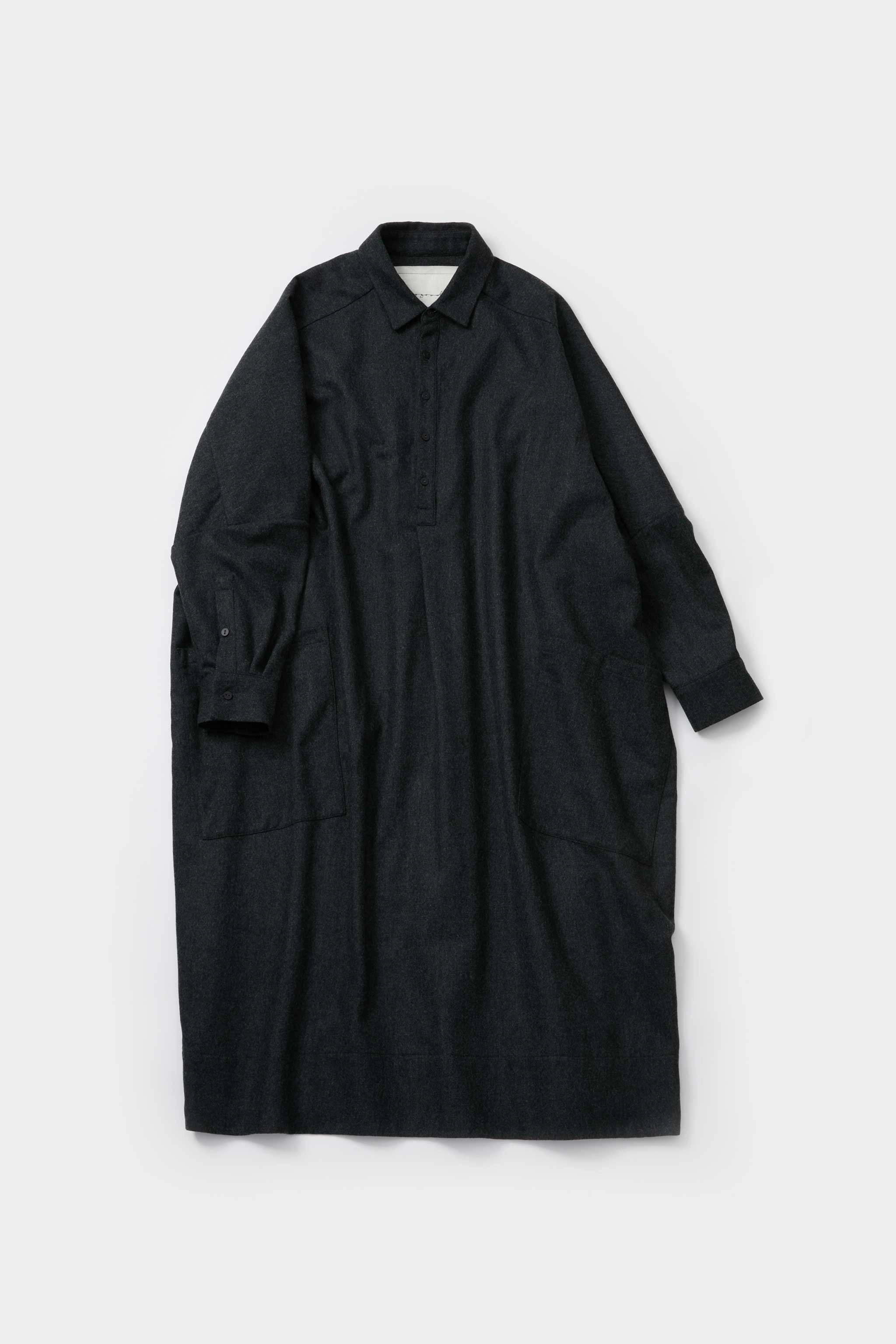 Floral Comfort Light Sheen THE FRAMER DRESS / WOOL CASH FLANNEL CHARCOAL