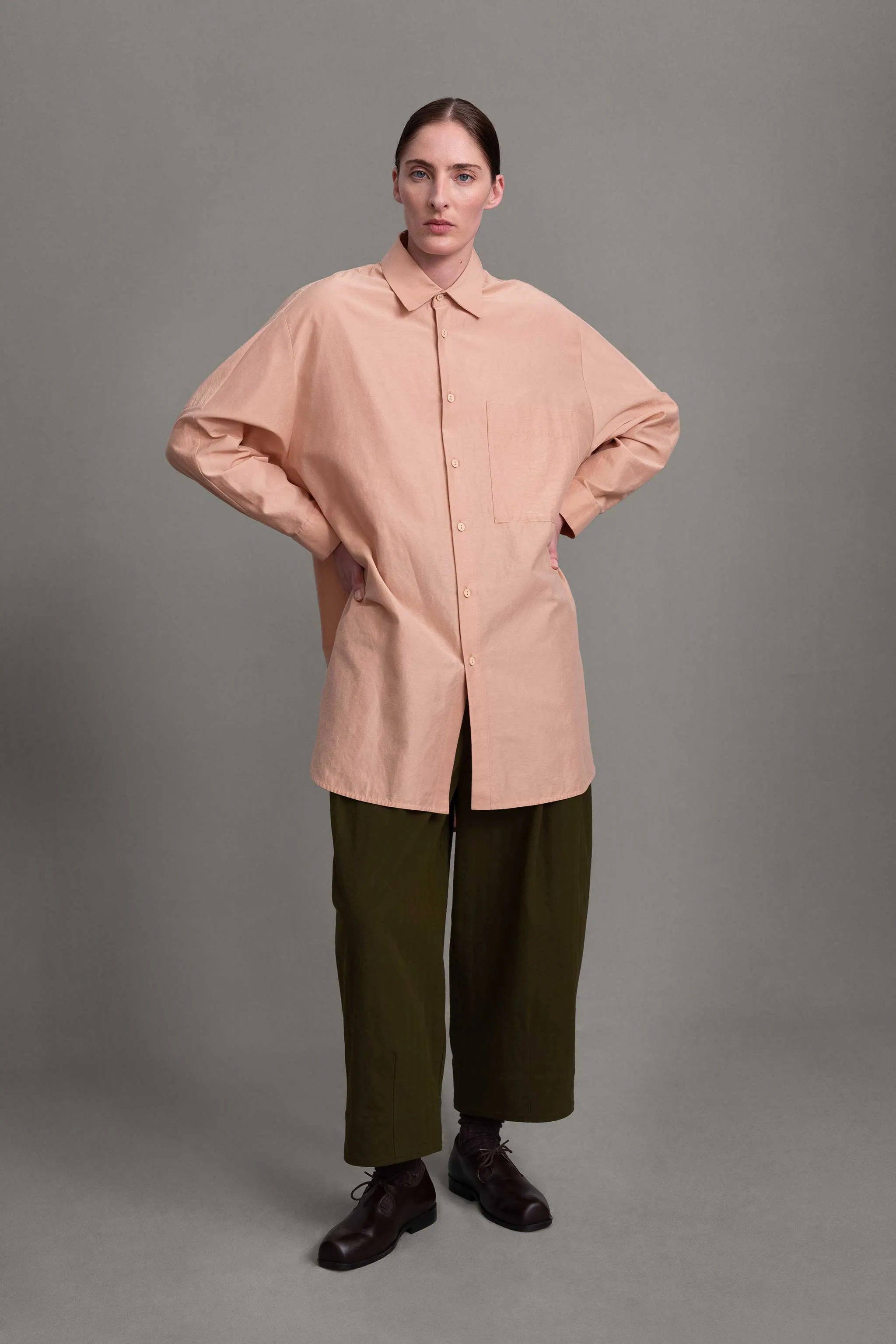 Effortless Comfort THE PAINTER SHIRT / COTTON SILK POWDER