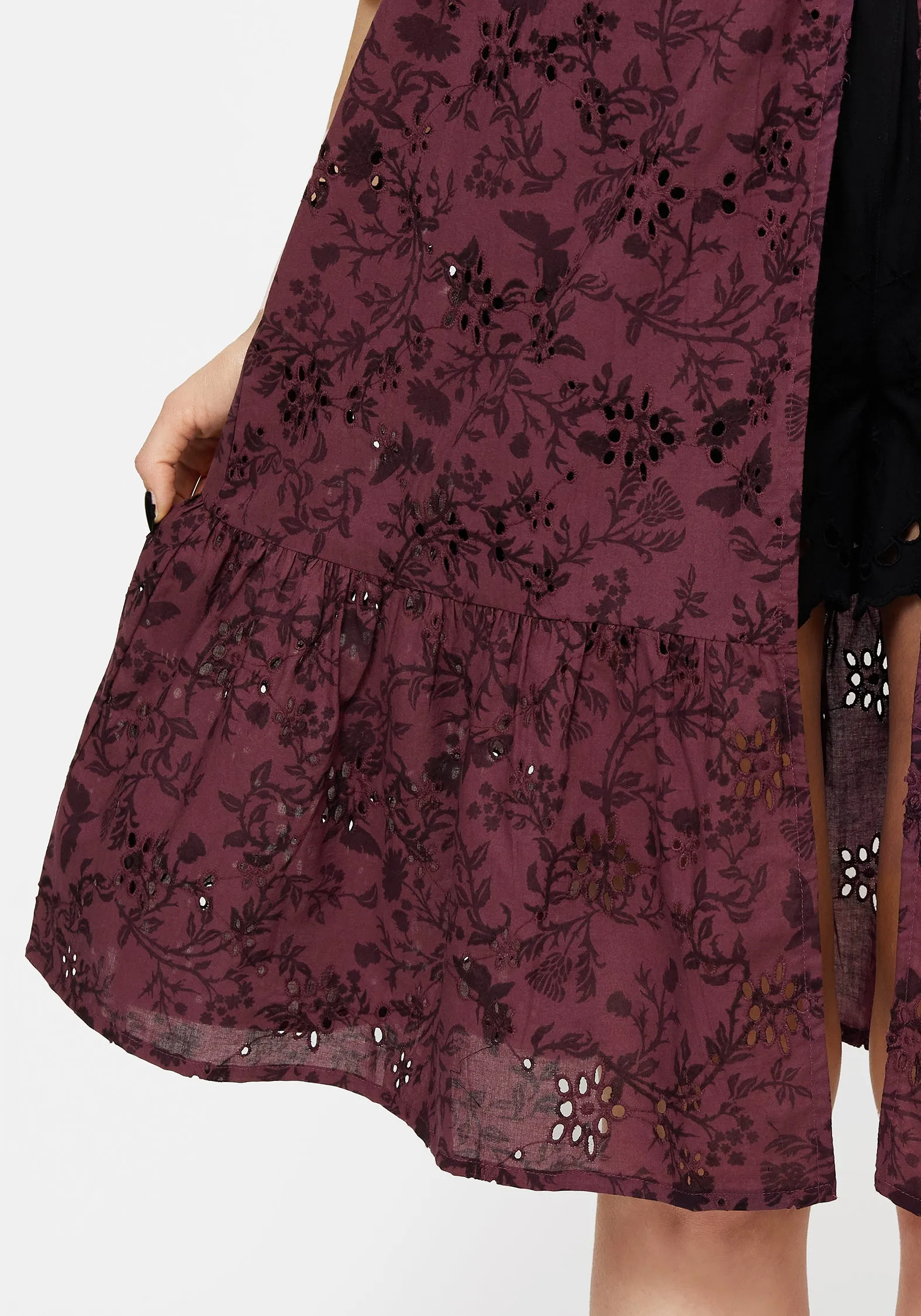 Fall Outfit Morgana Cotton Broderie Overdress