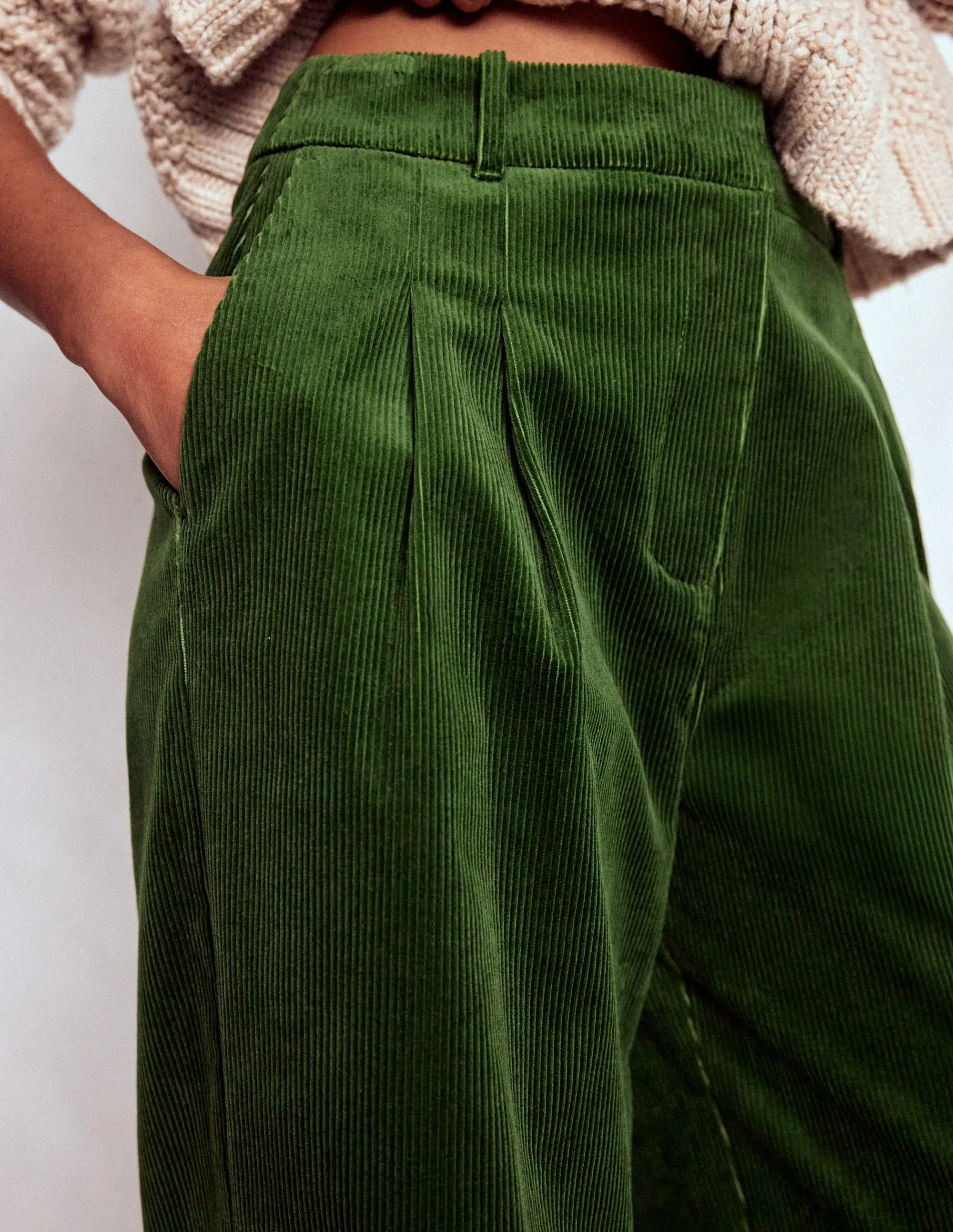 Kensington Cord Trousers-Green Fir Neutral Look