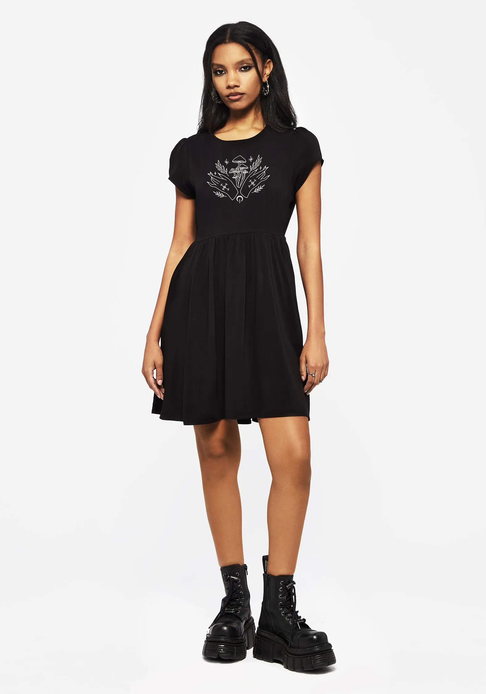 Daytime Look Polite Vibe Mystify Embroidered Skater Mini Dress