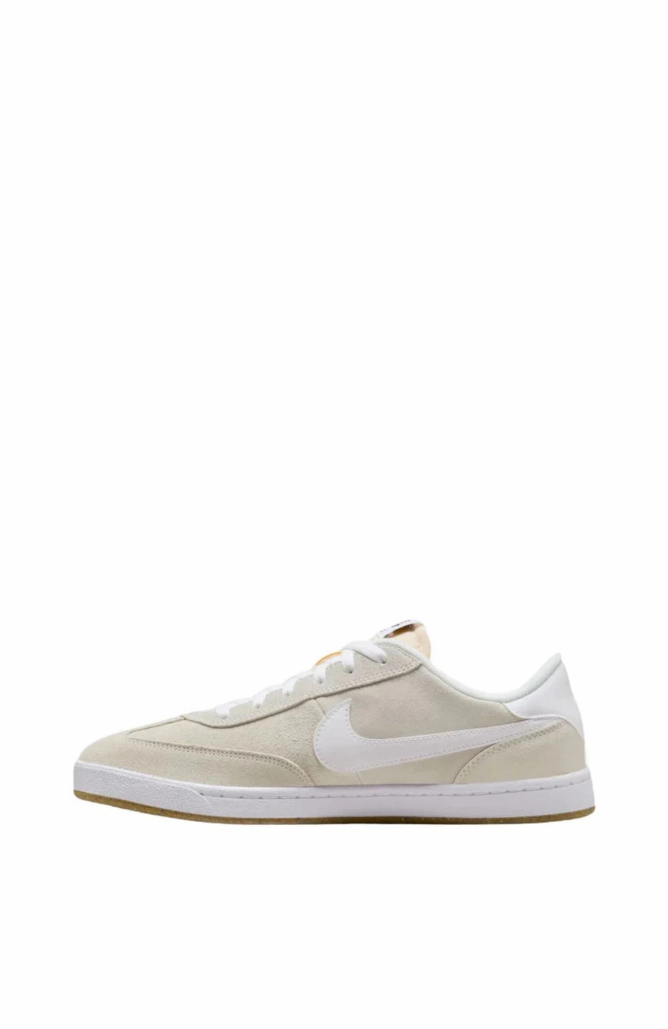 Versatile Silhouette All Walks Nike SB FC Classic Summit White