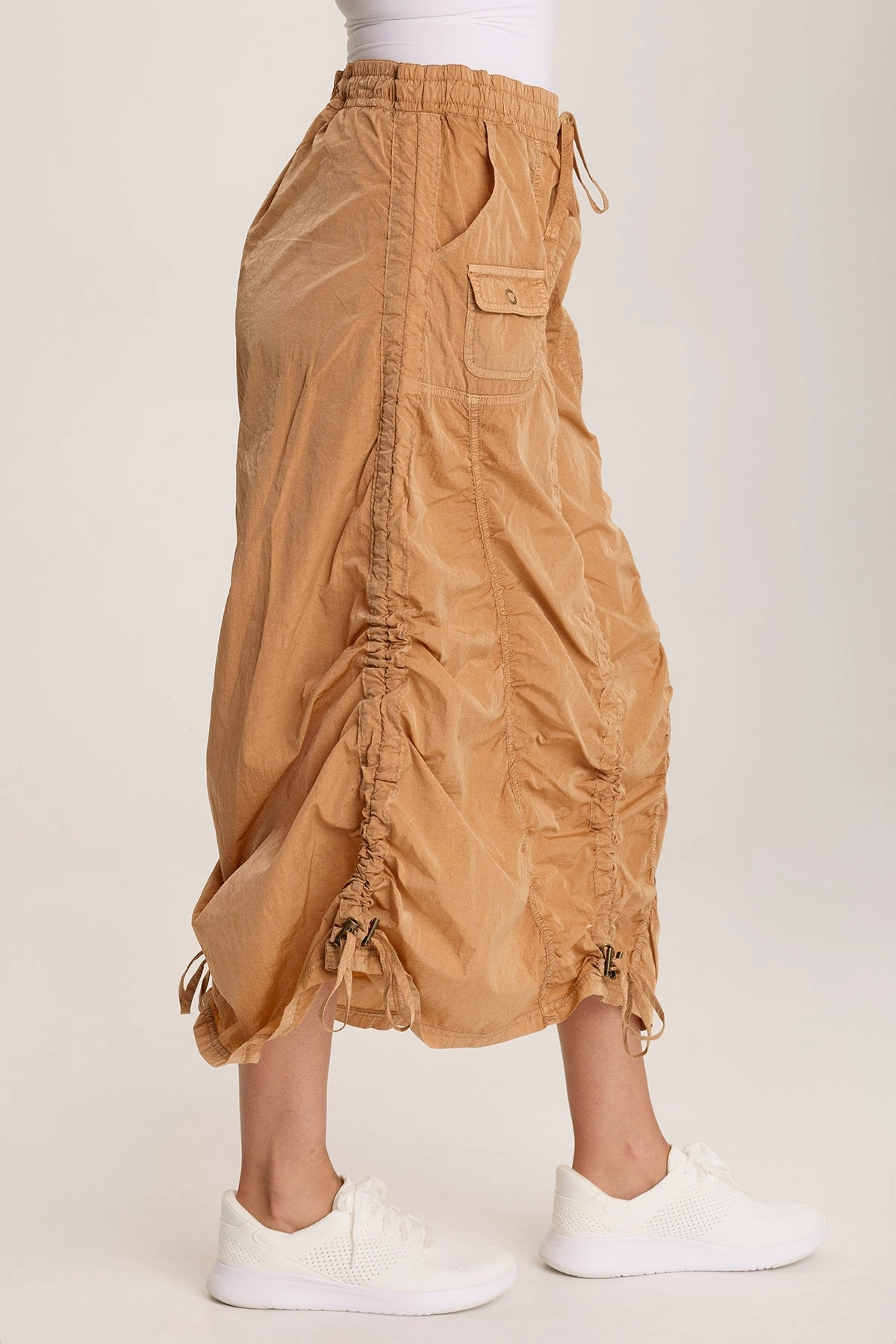 Stylish Choice Outfit Display Zeno Ruched Sporty Cargo Midi Skirt