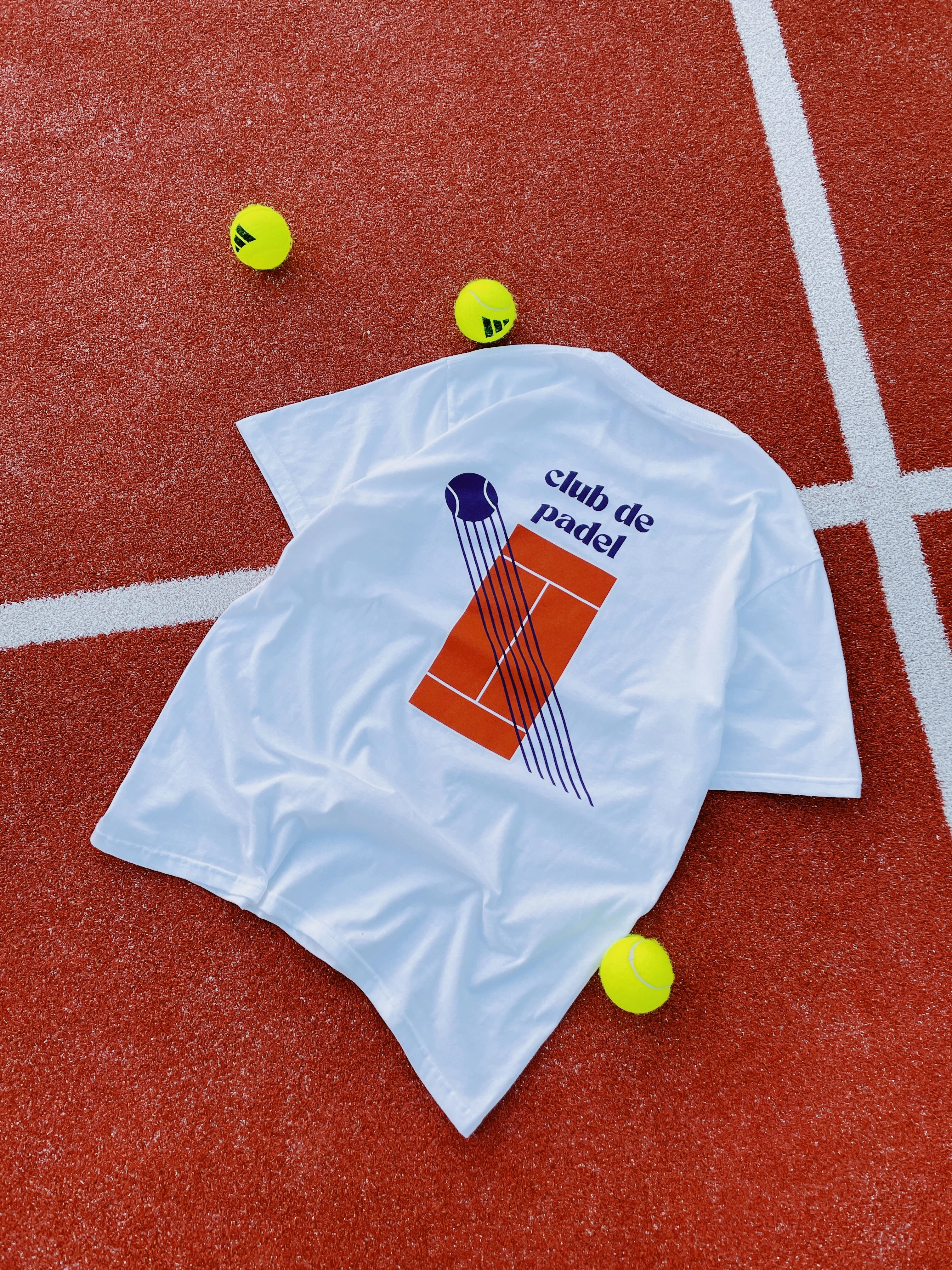 Non Irritating Seams easy to pair Club de Padel 'Court' Tee - White