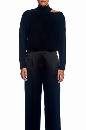 Light Reflective Trim Flatlock stitching Open Shoulder Sweater In Black