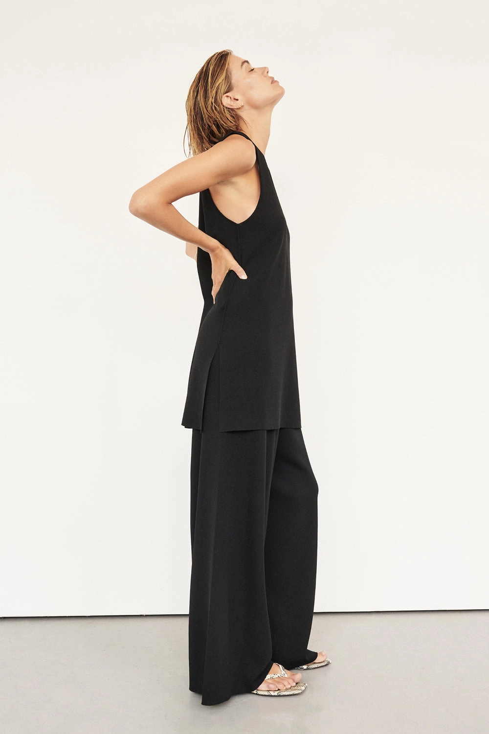 Quality Fabric RAY BLACK WIDE LEG KNIT PANT