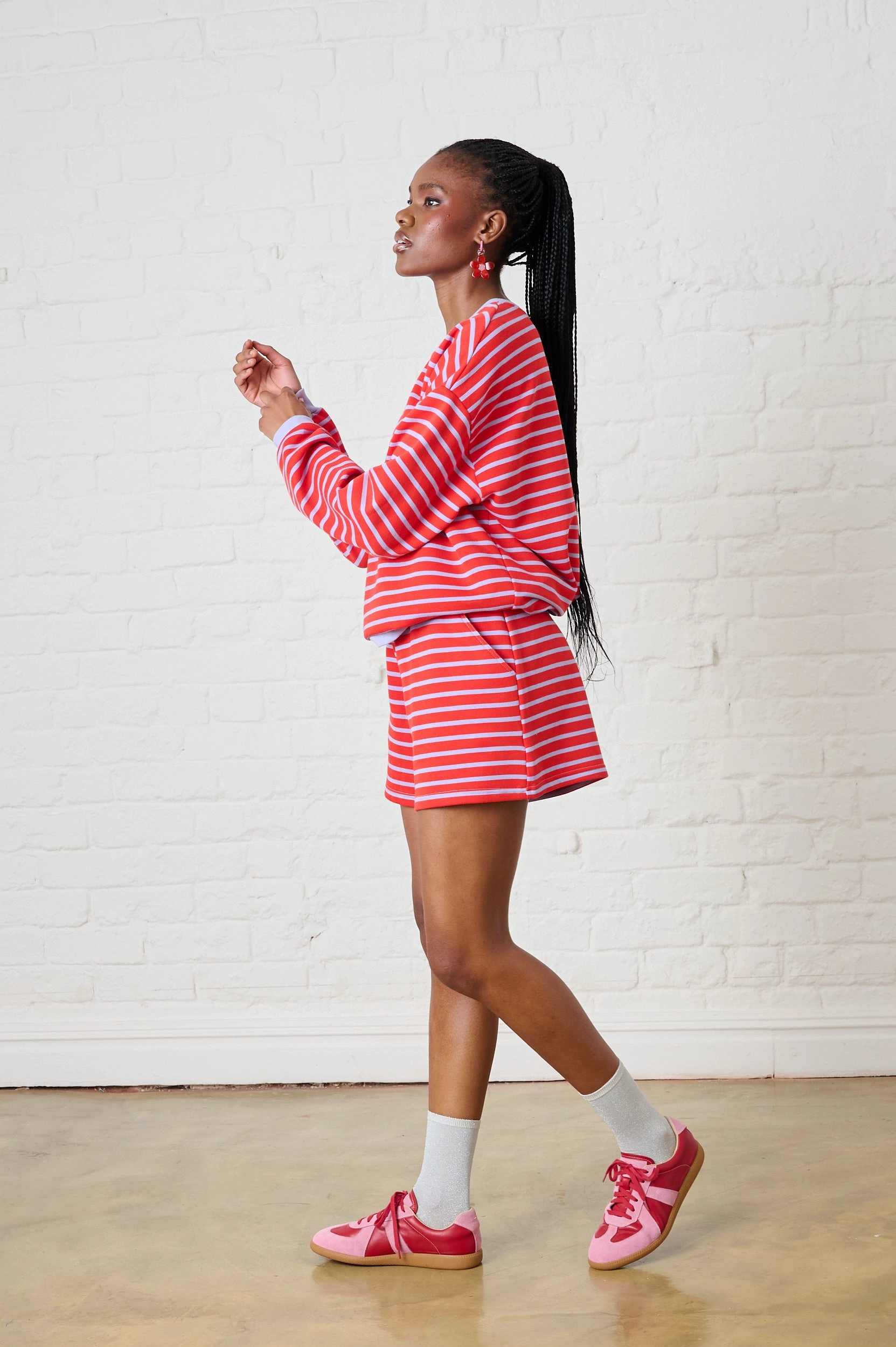 Fitted Tank Button Down Collar Style Stripe Sweat Top in Red/Lilac