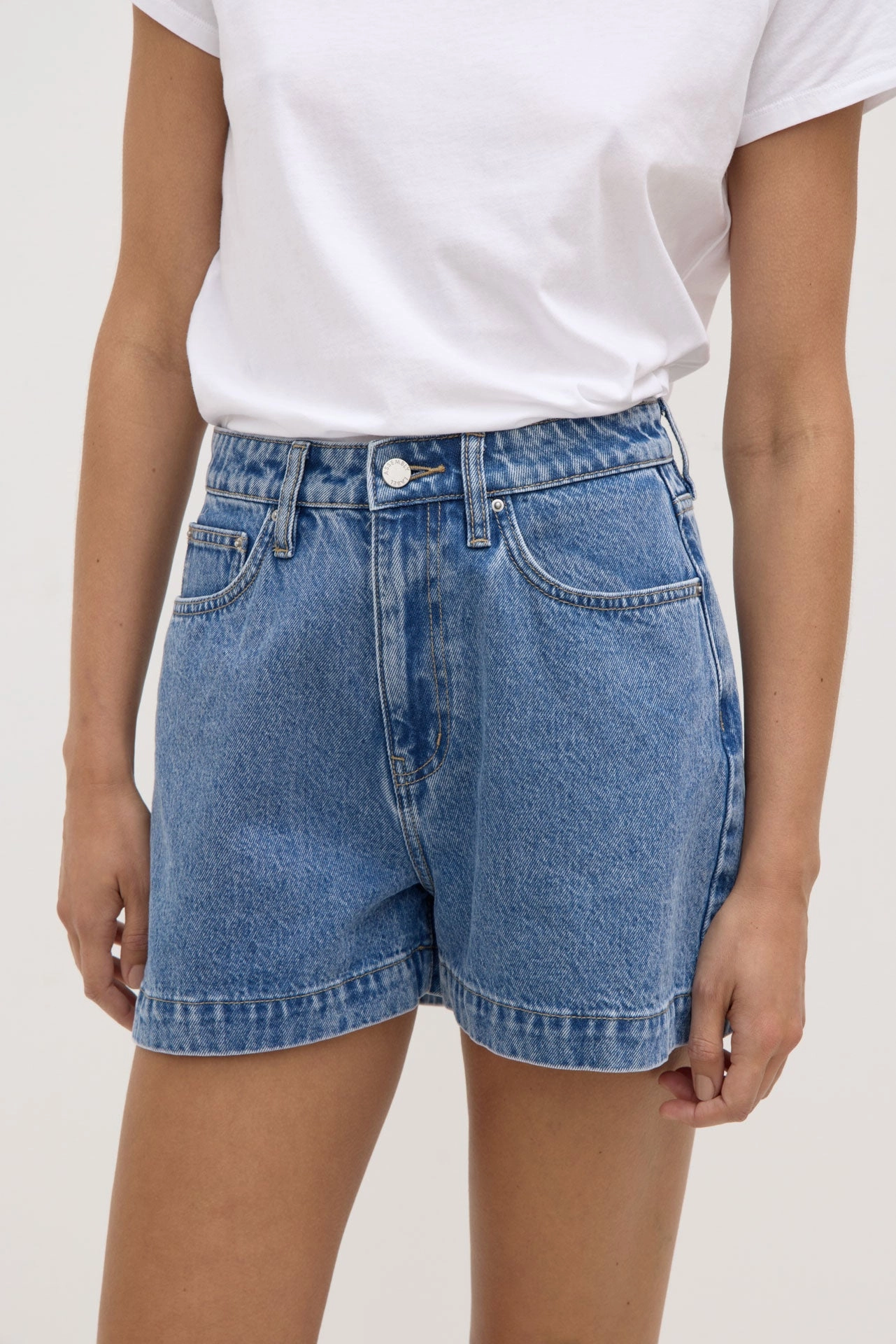 Boxy Denim Short stain - resistant