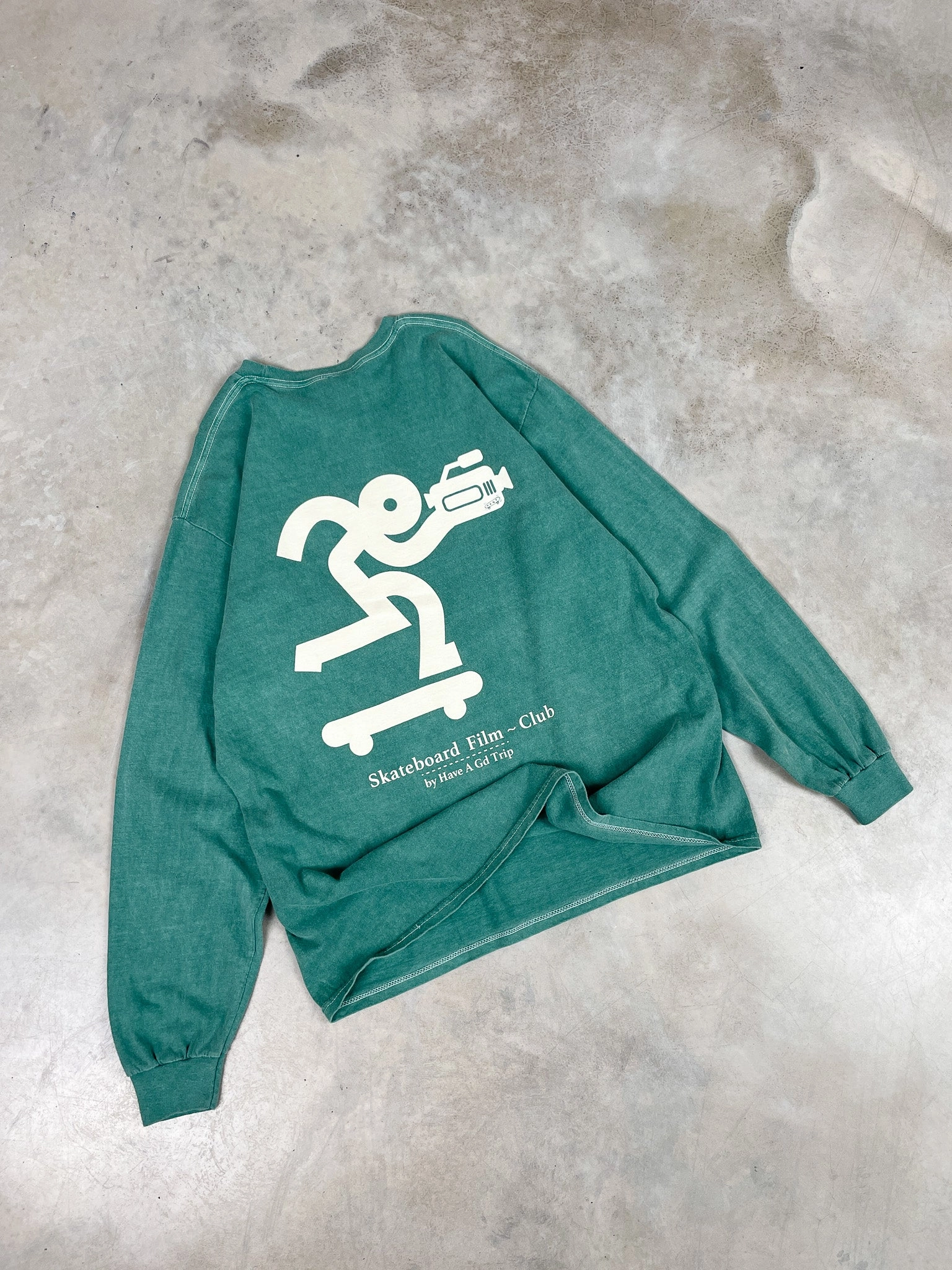 HAVE A GD TRIP 'Skateboard Film' Vintage Washed Longsleeve Tee - Green Light Casual Wear easygoing look