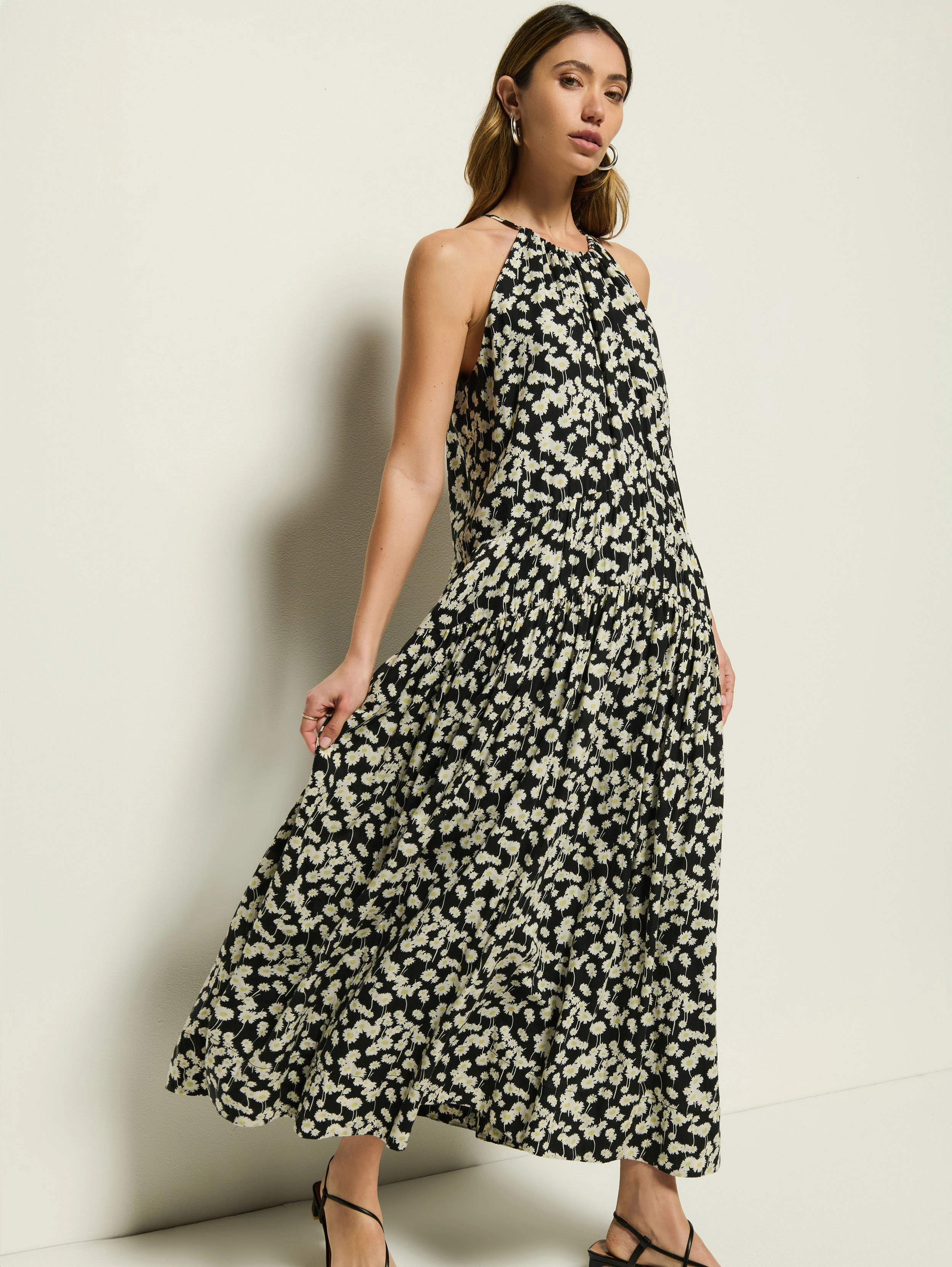 Bell Maxi Dress Light Silhouette Slit-Hem