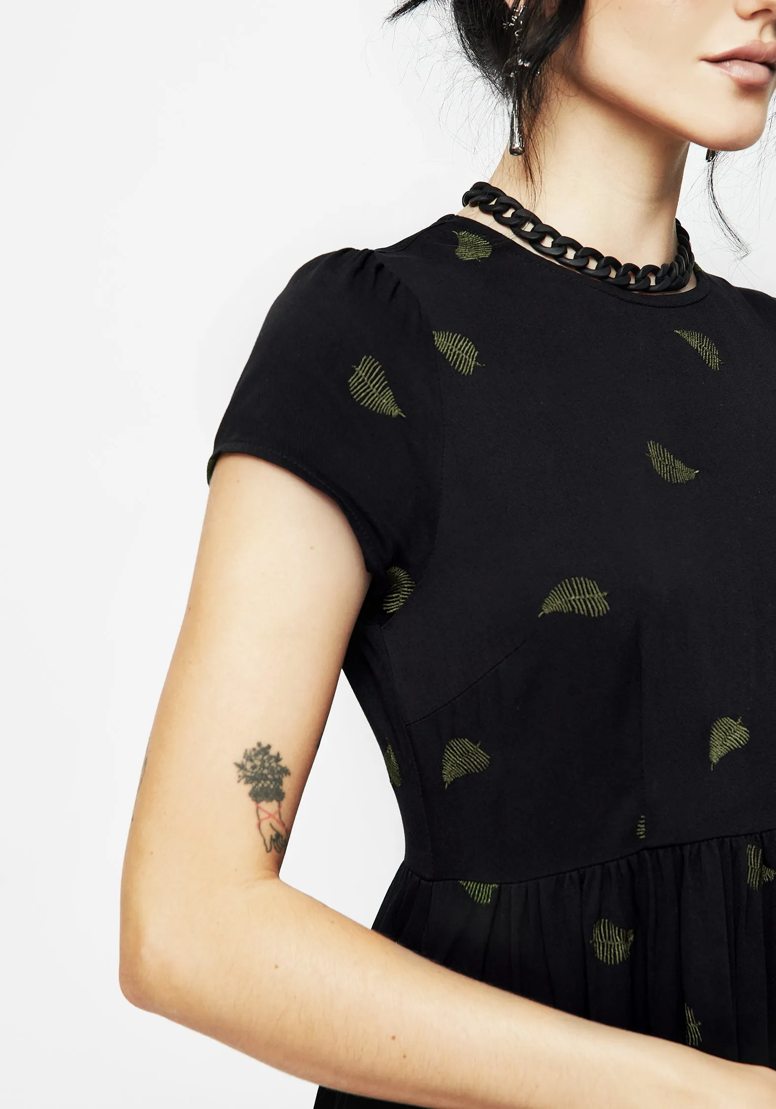 Airy Weave Chic Look Osmunda Fern Embroidered Mini Skater Dress