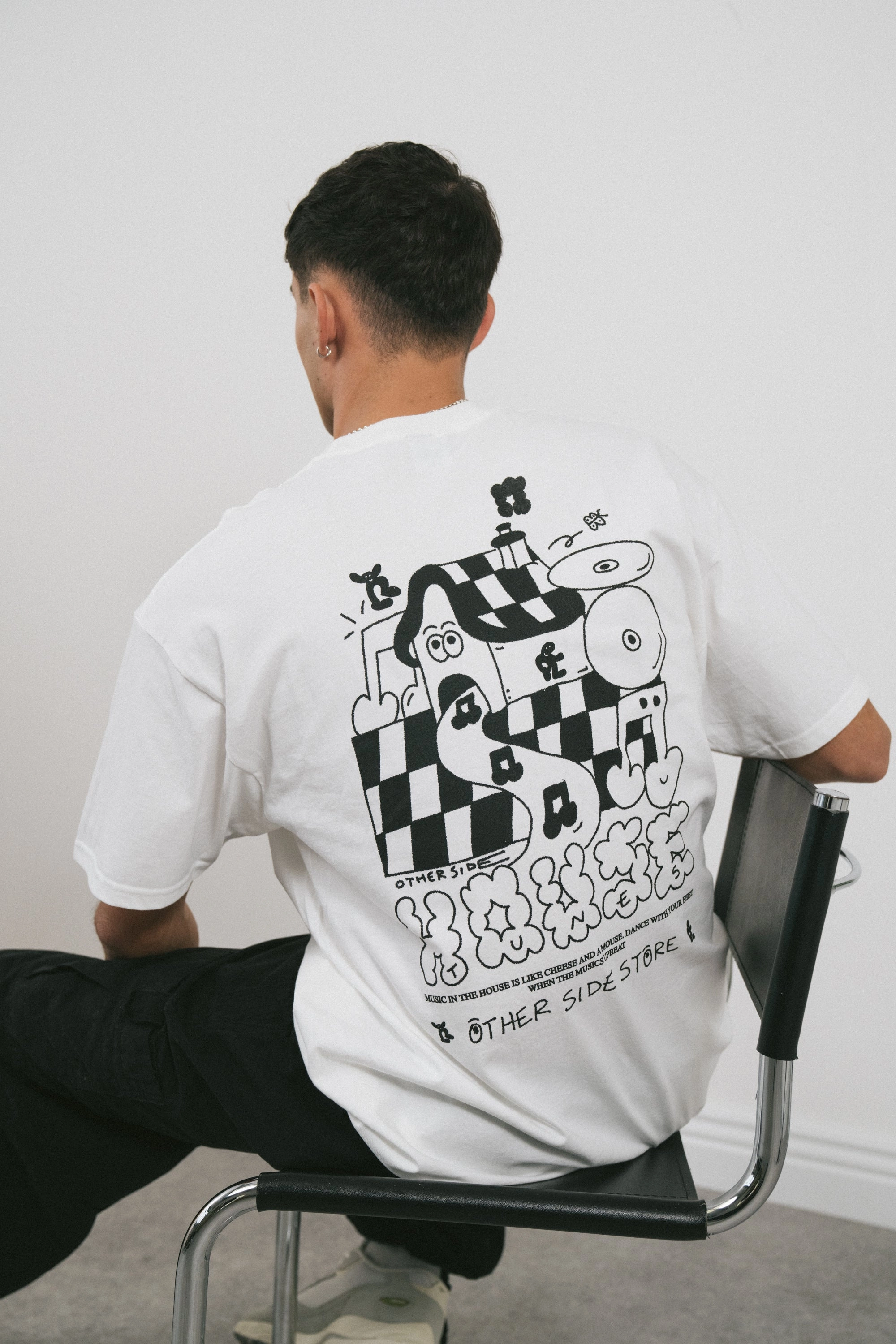 Non Iron Finish Other Side Store 'House Tunes' Tee - White