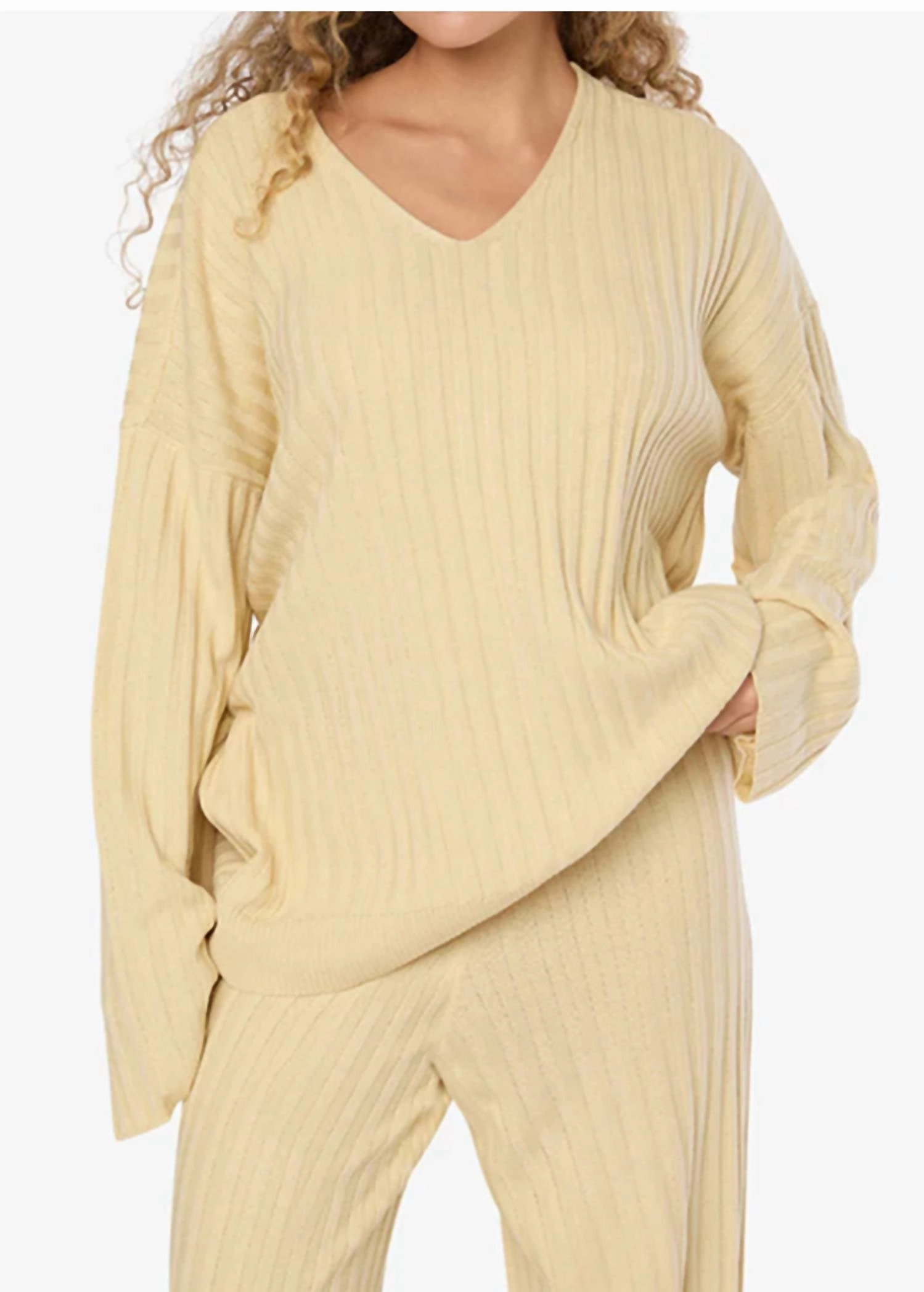 Thermal regulation Fashion Forward Wear Oversized V Neck Sweater In Wheat