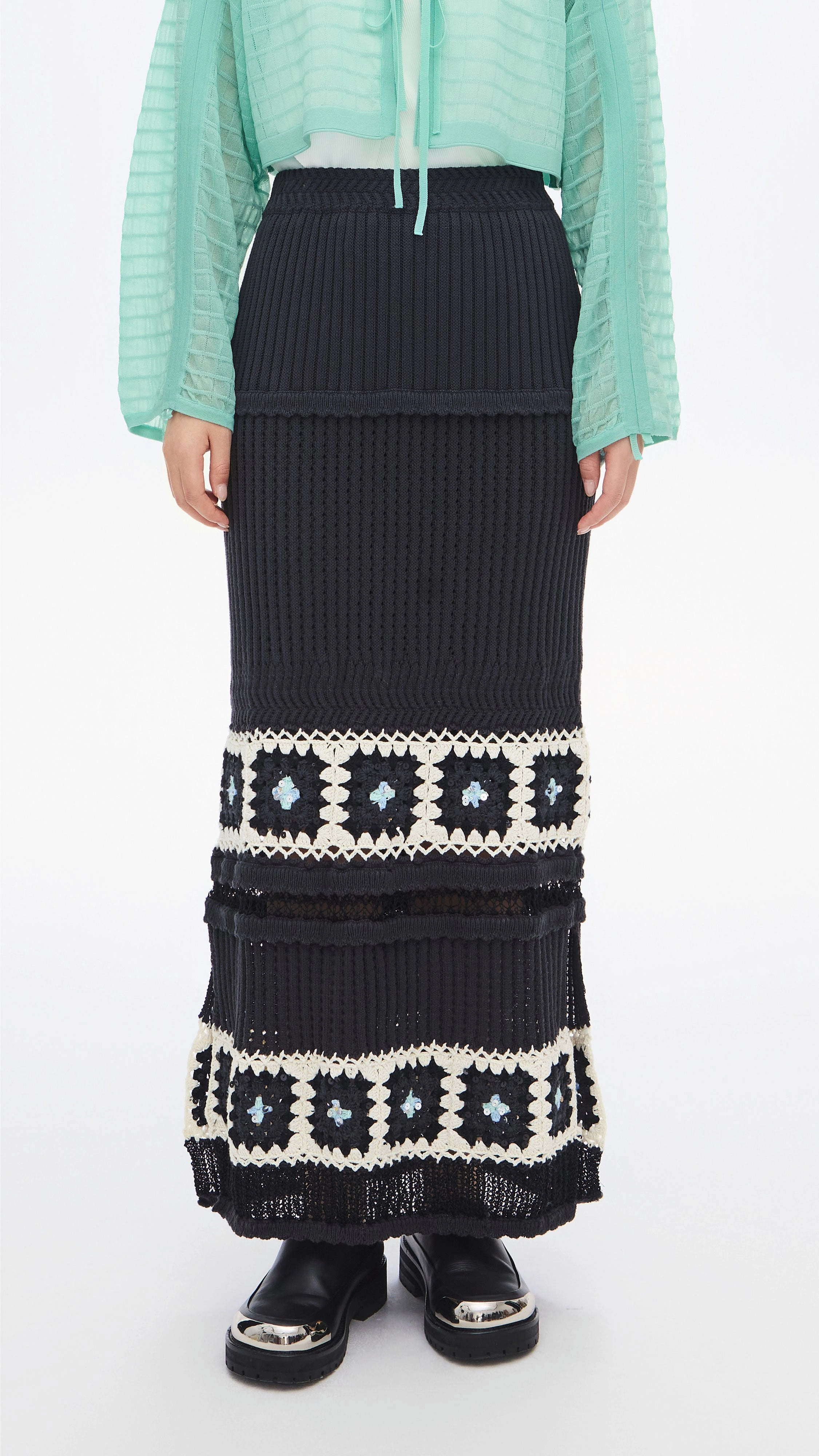 Durable Hem Fresh Look Beaded Knit Skirt