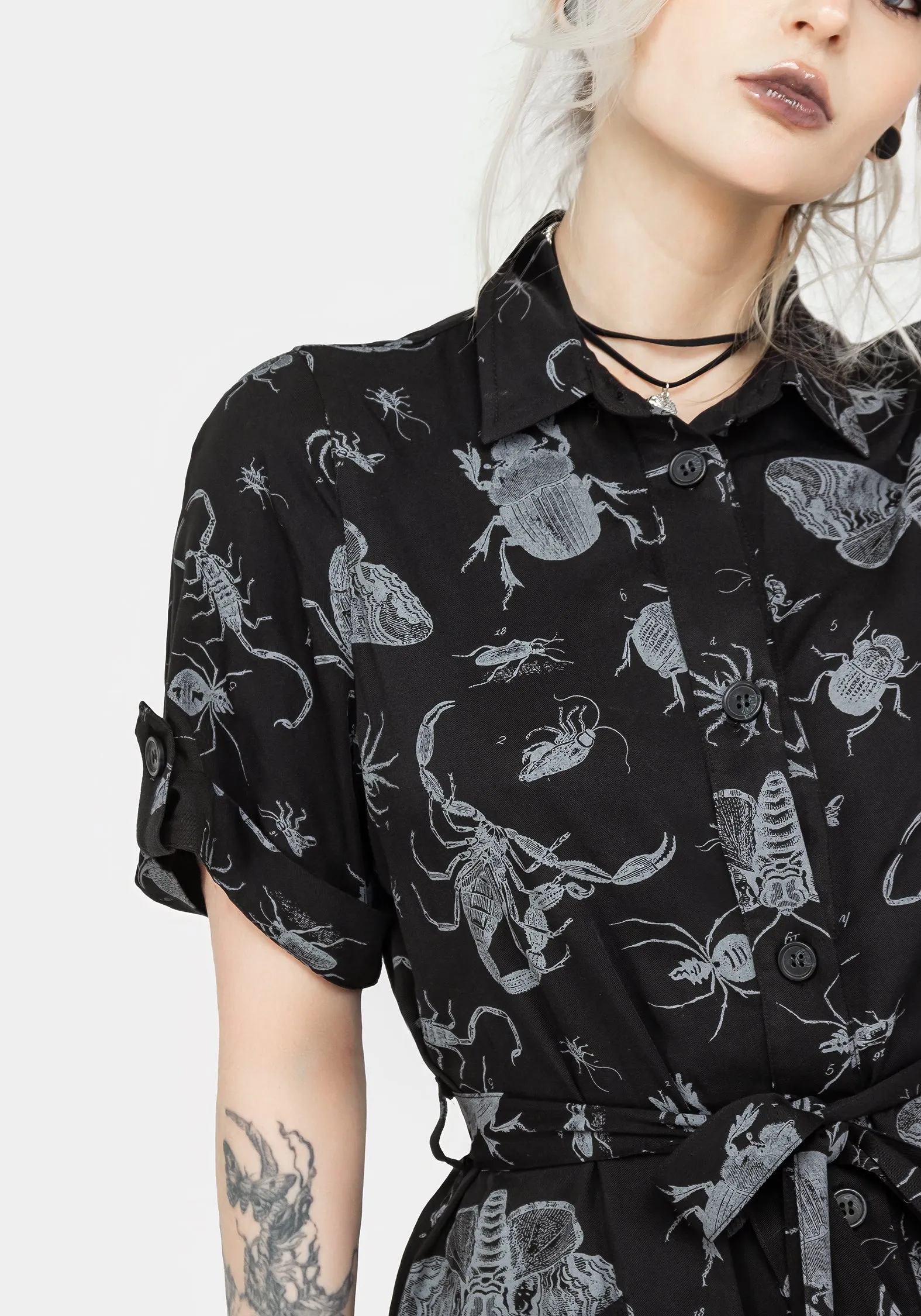 Easy Mood Parasite Bugs Short Sleeve Mini Shirt Dress - Black