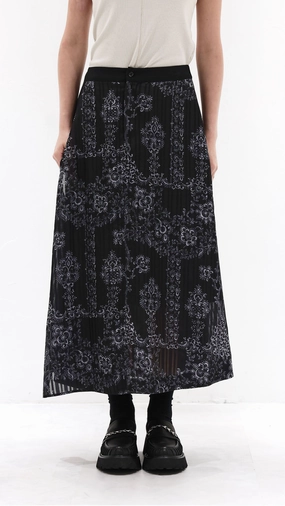 Pattern Skirt Aesthetic Look