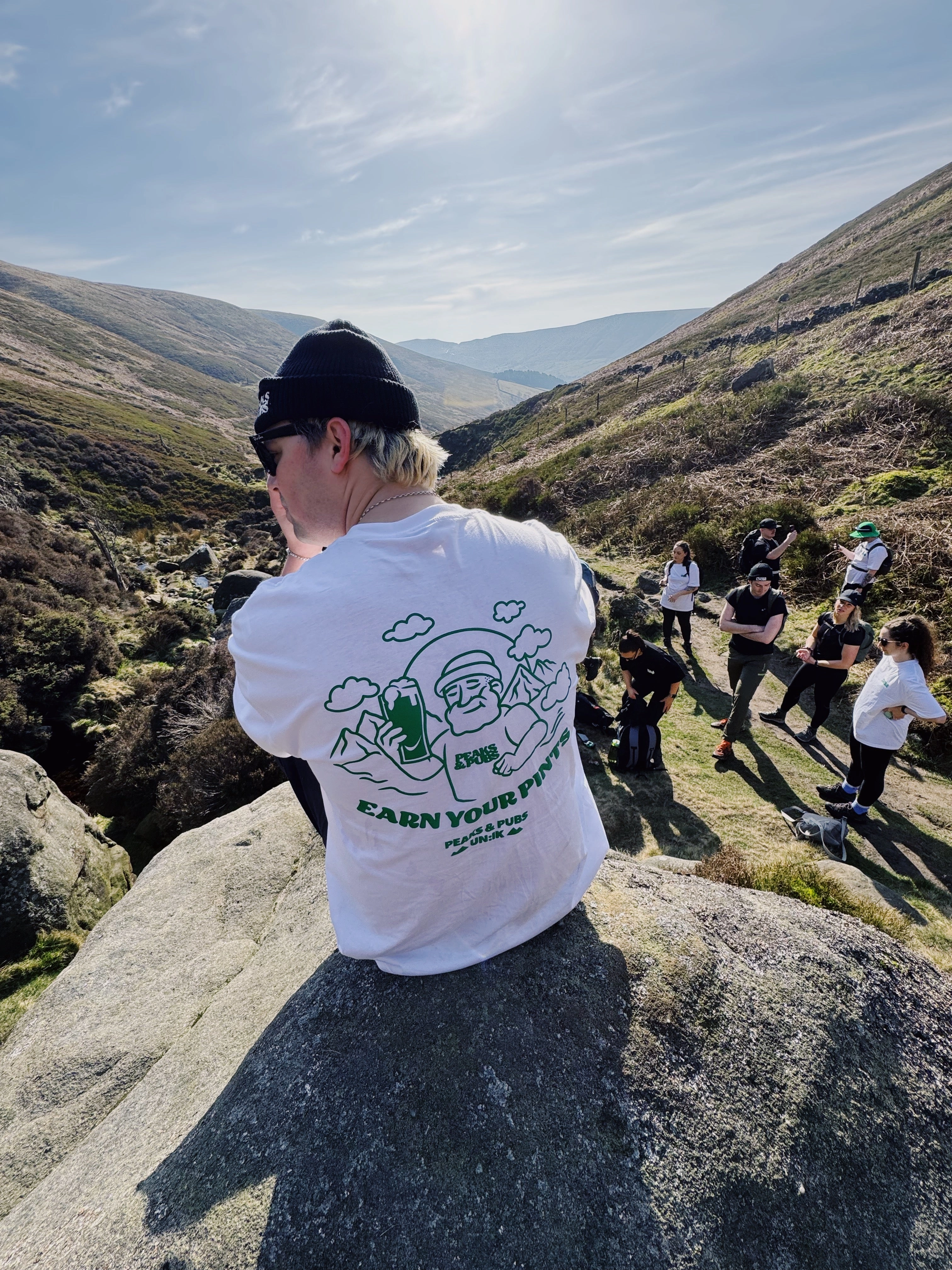 Non Irritating Seams Stylish Comfort Peaks & Pubs 'Earn Your Pints' Tee - White