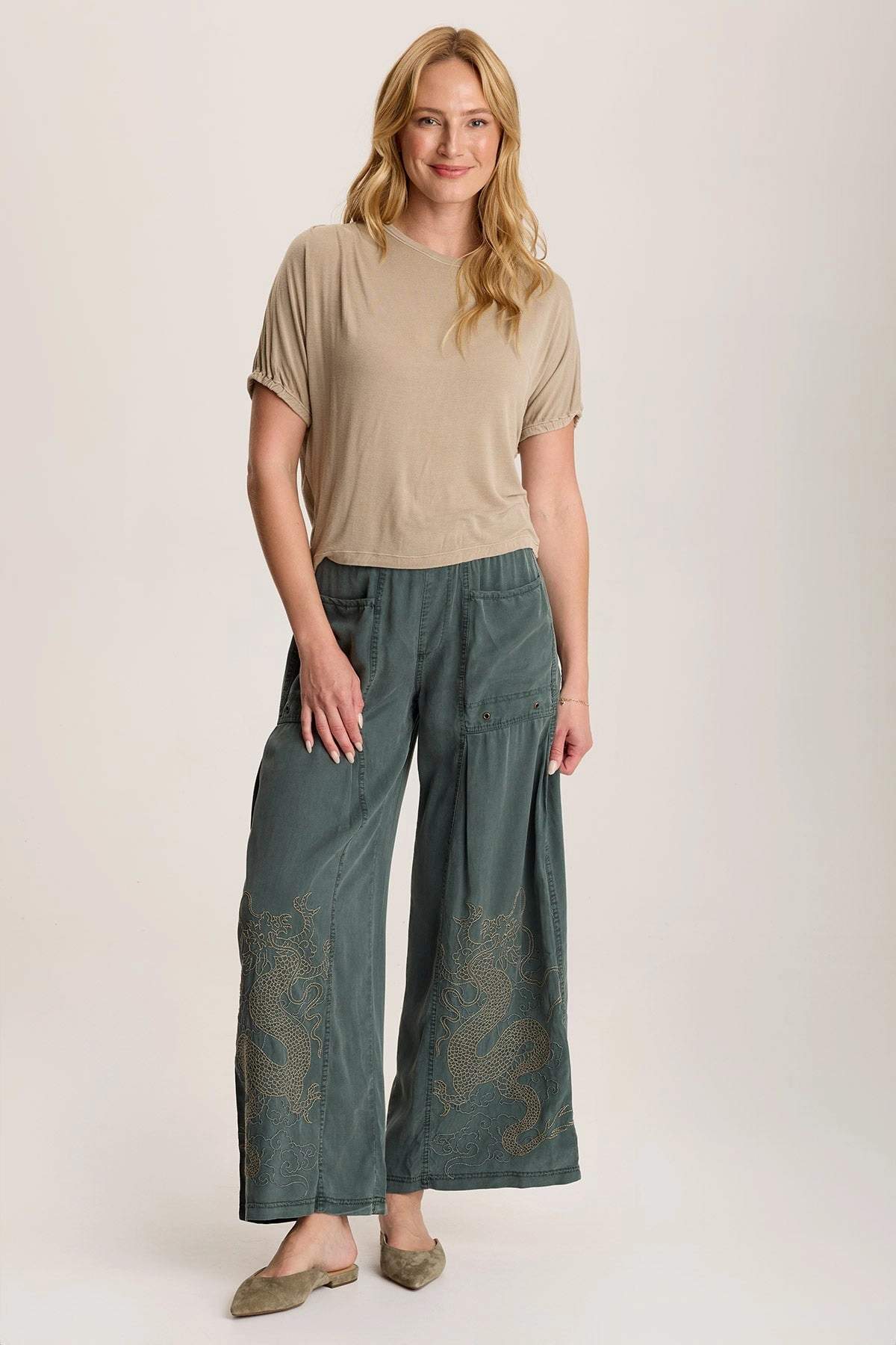 Bootcut shape Phedora Twill Embroidered Wide Leg Pant