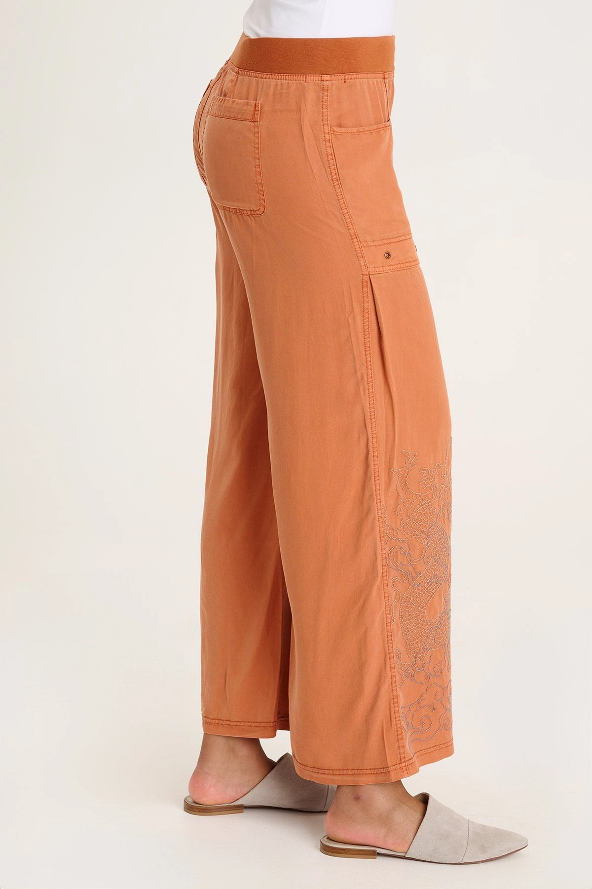 relaxed shape Classic Elegance Phedora Twill Embroidered Wide Leg Pant