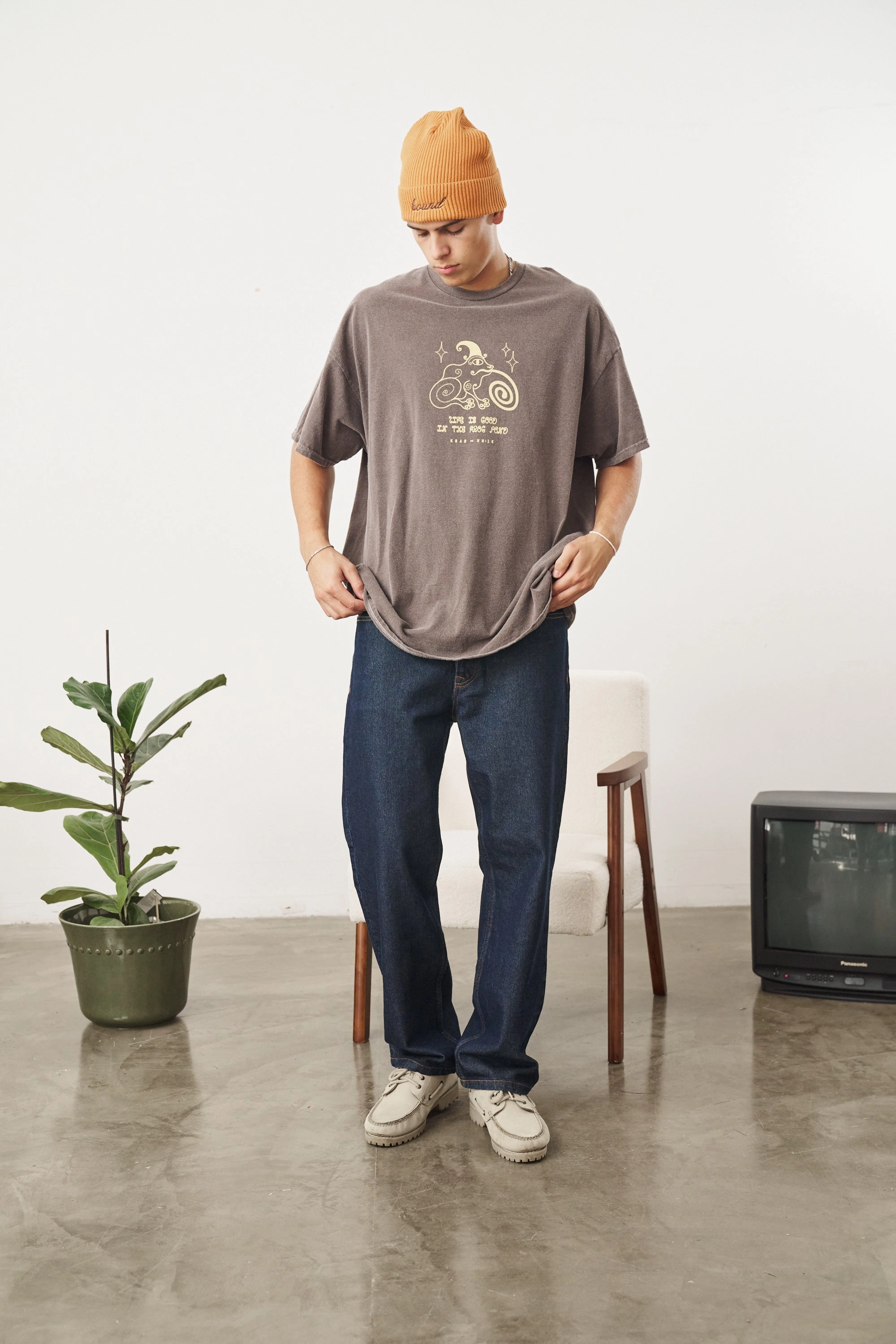 KBAR X UN:IK 'Frog Pond' Vintage Washed Tee - Chocolate Weekend Style Trend
