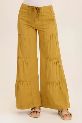Tapered Leg Design Tiered Wide Leg Pant