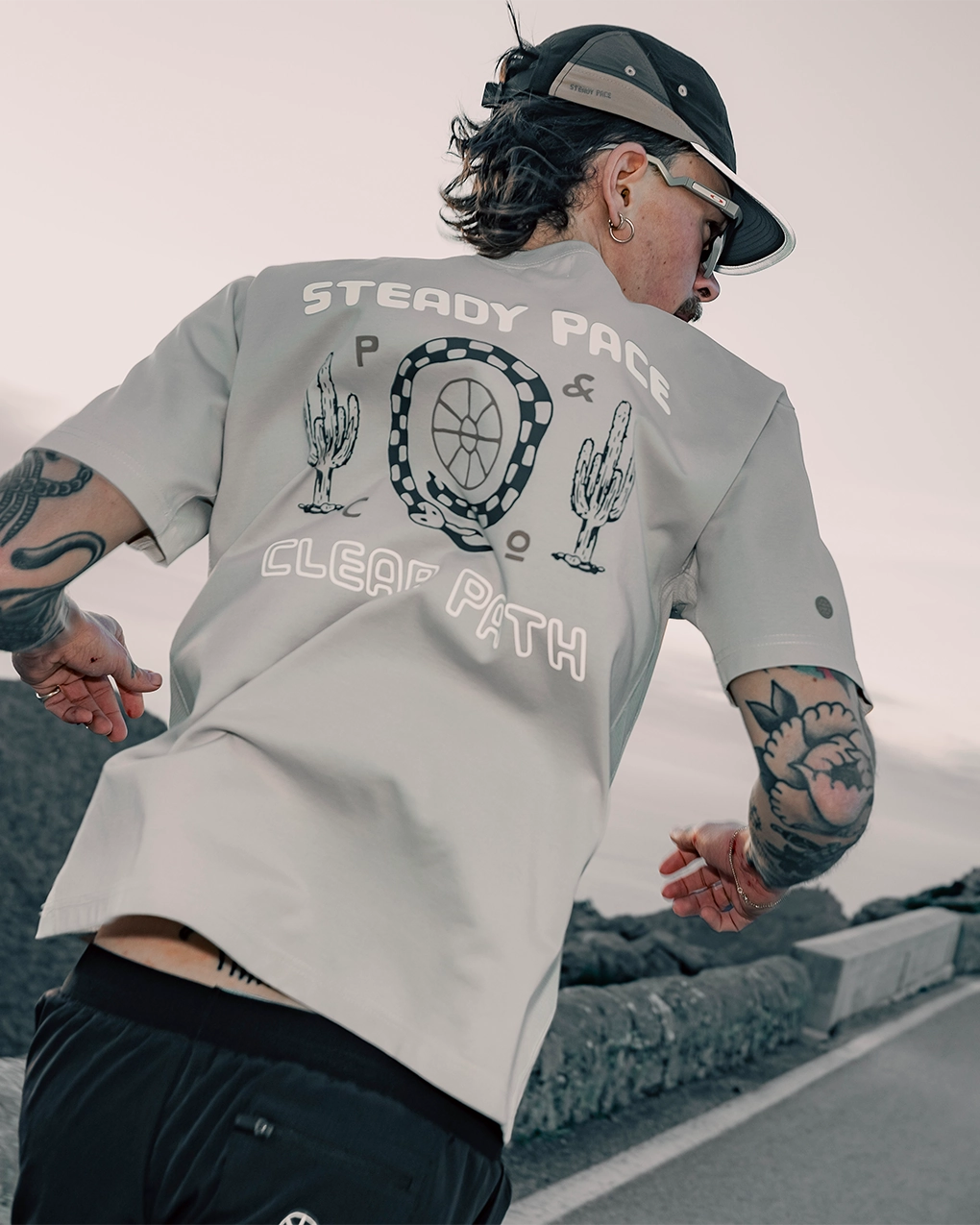 Steady Pace Trail T-Shirt?- Bone loose fitting