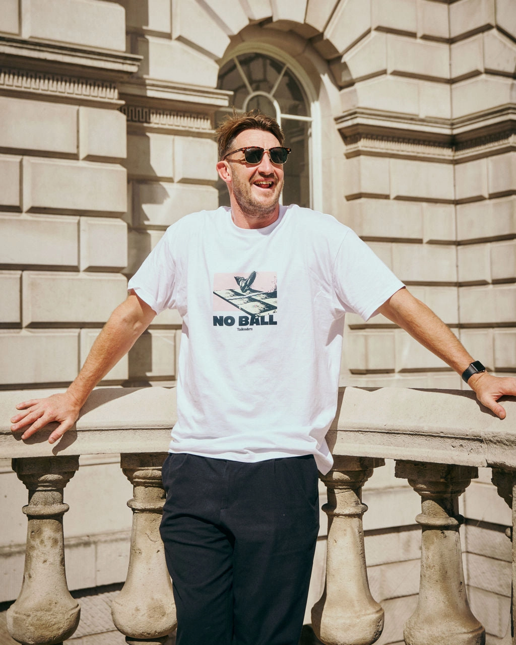Weekend Outfit Tailenders 'No Ball' Tee - White