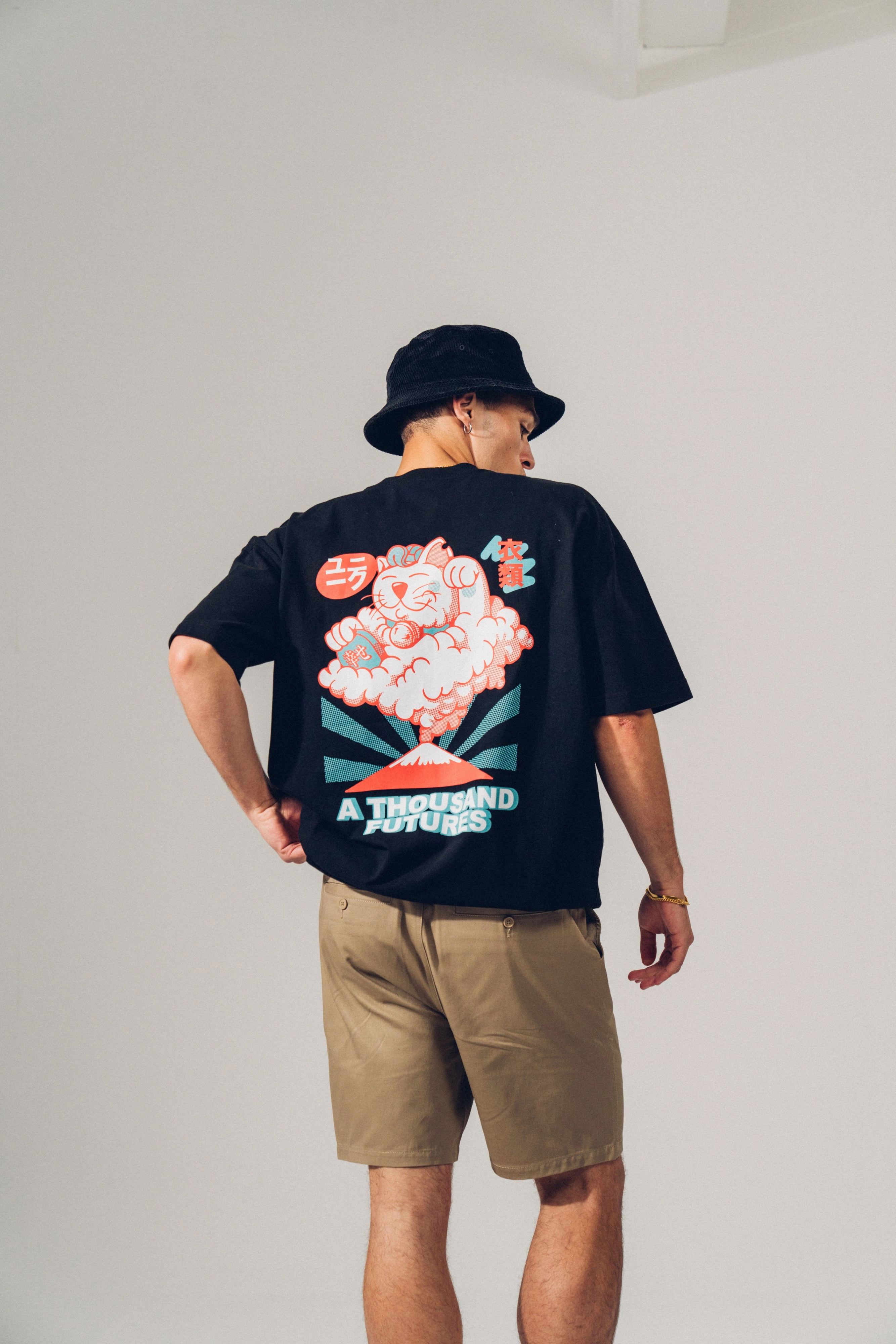 Stylish Outfit SeamlessConstruction A Thousand Futures 'Lucky Cat' Tee - Black