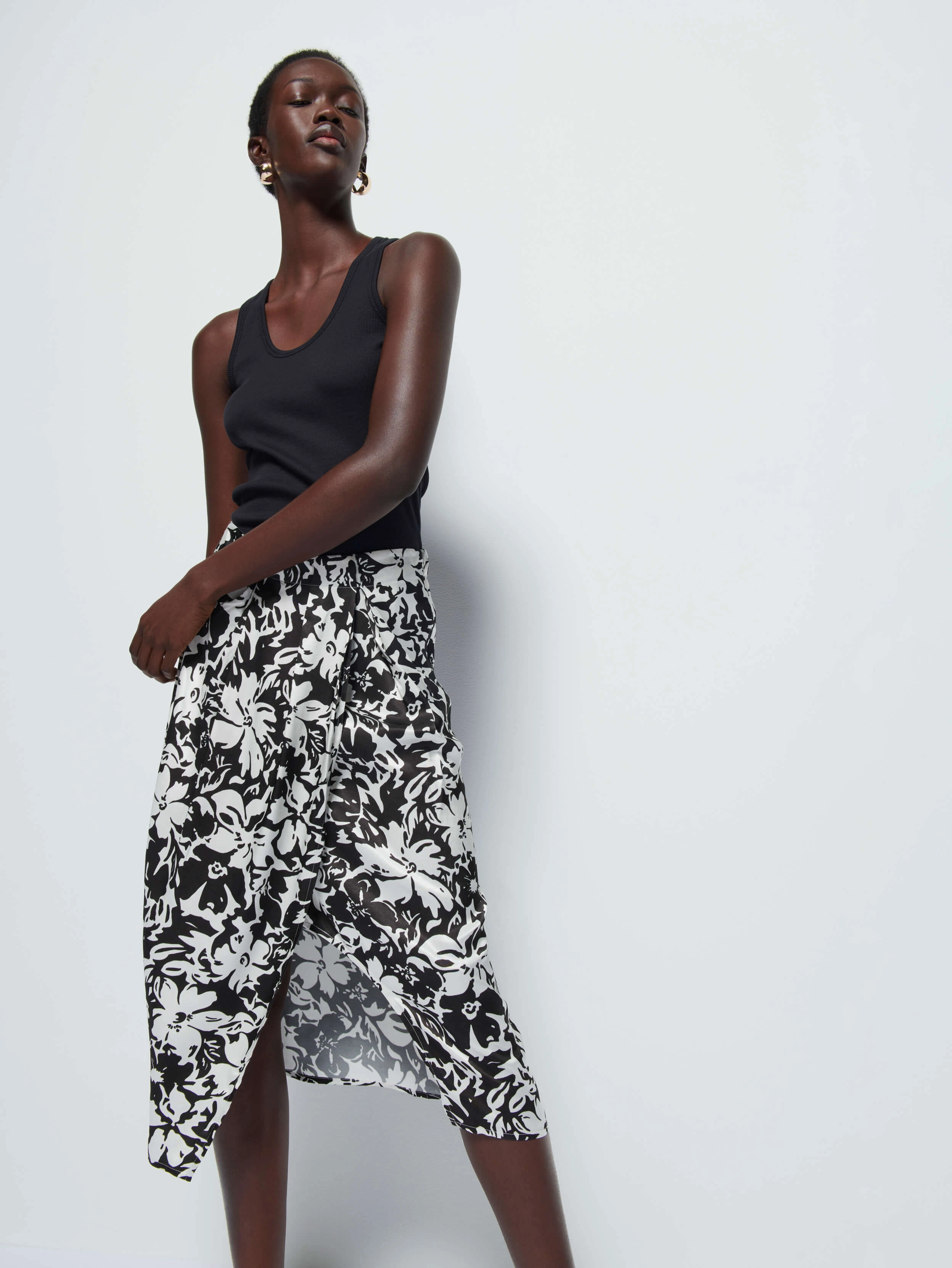 Holiday Travel Everyday Essential Suri Sarong