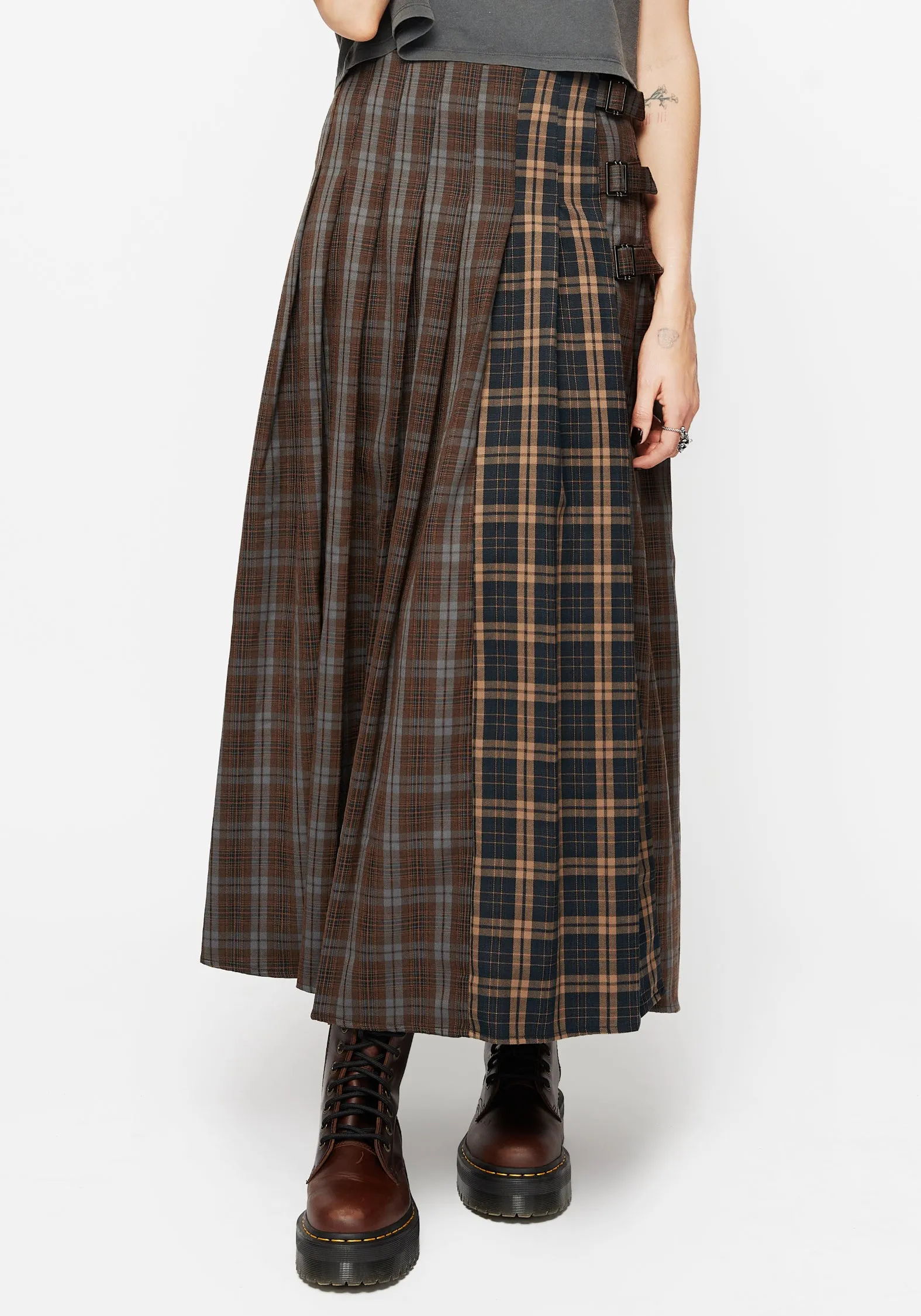 Chic Look Pure Vibes Raven Pleated Check Buckle Detail Maxi Skirt