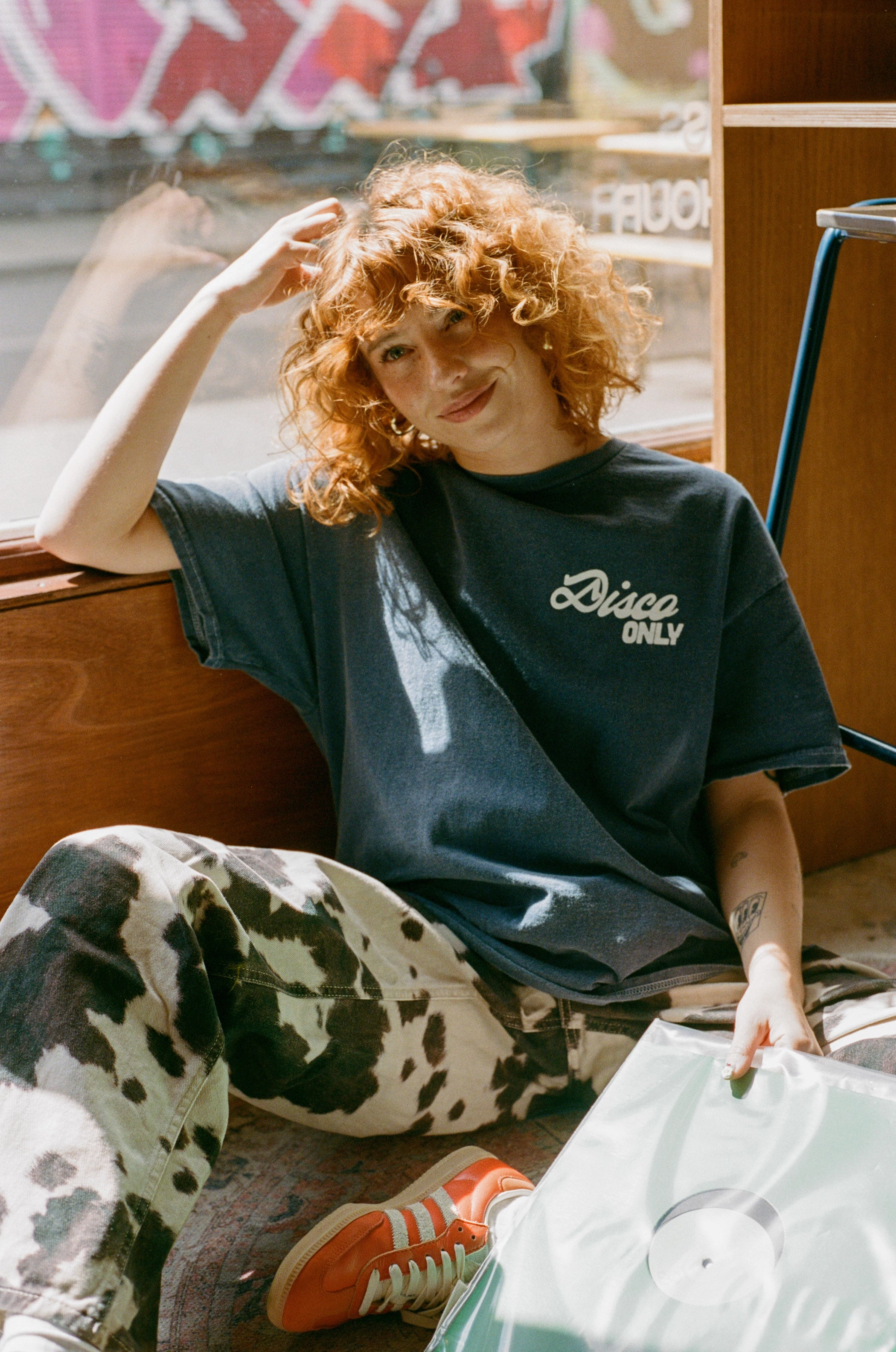 DISCO ONLY 'Time To Boogie' Vintage Washed Tee - Navy Cozy And Warm