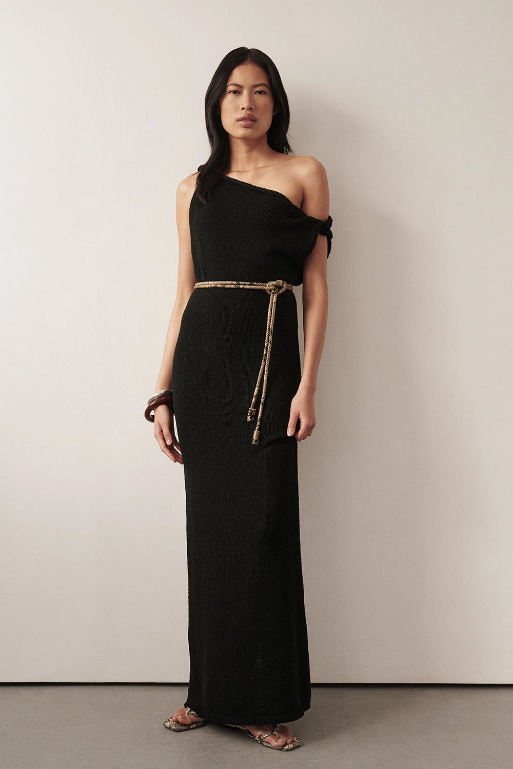 All Season Style KARA BLACK KNIT SLEEVELESS MIDI DRESS