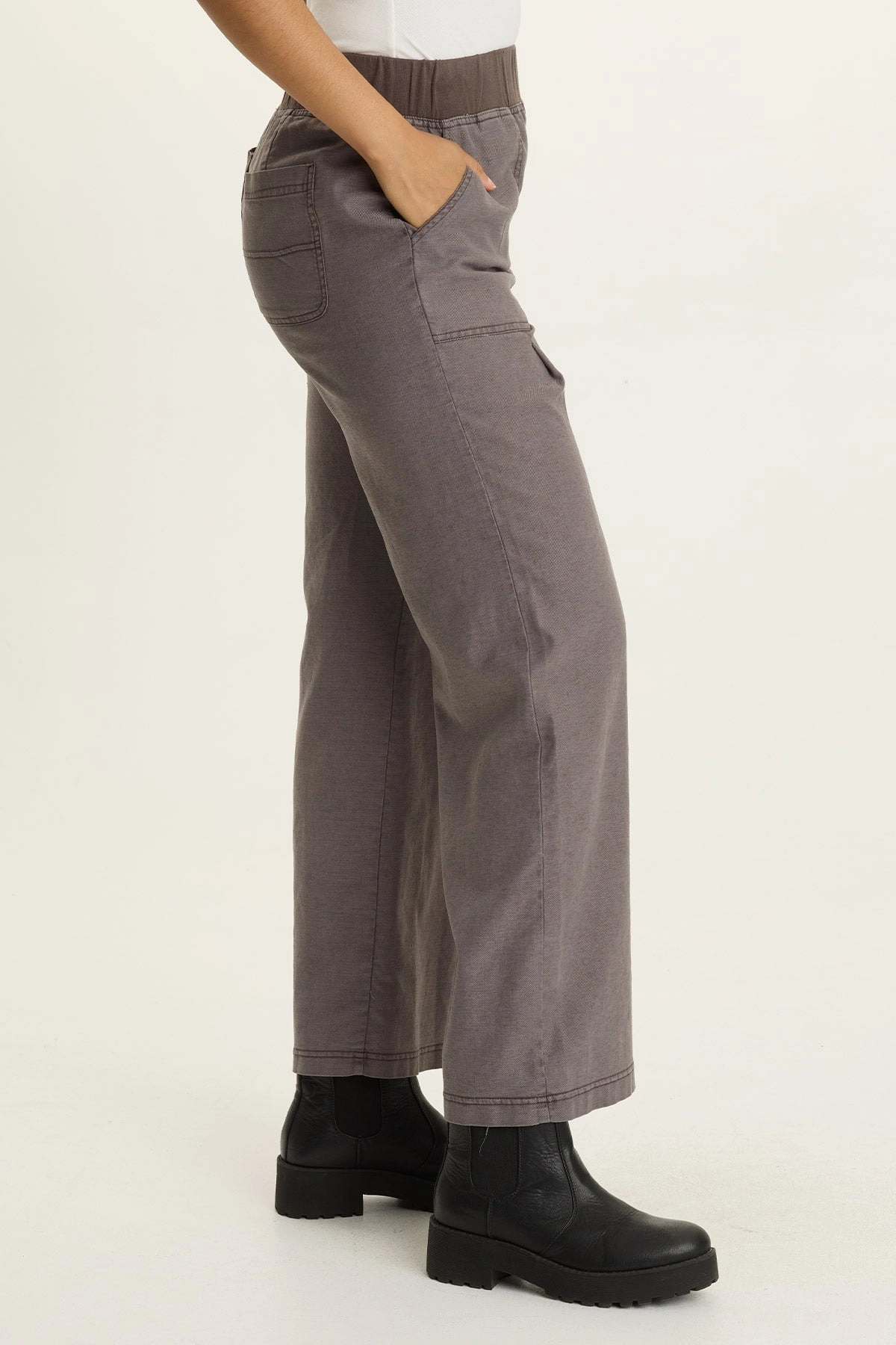 Relax Fit Quick Release Buckle Riven Twill Wide Leg Pull-On Pant