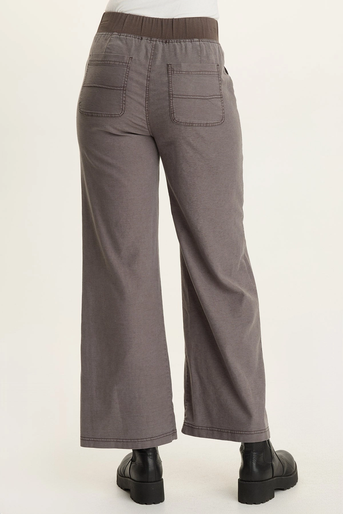 Hiking Gear Riven Twill Wide Leg Pull-On Pant