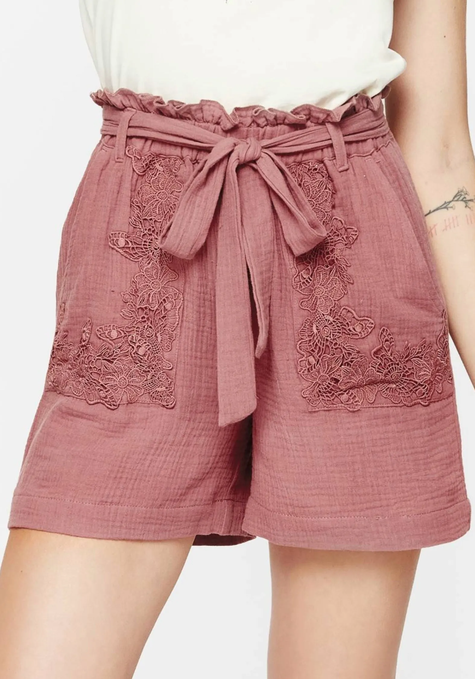 Rosamoth Applique Trim Cotton Tie Waist Shorts Go Light