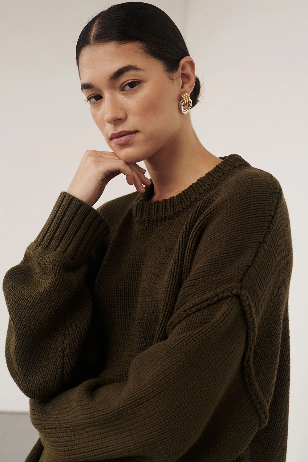 ROY OLIVE LONGLINE KNIT JUMPER Elastic hem