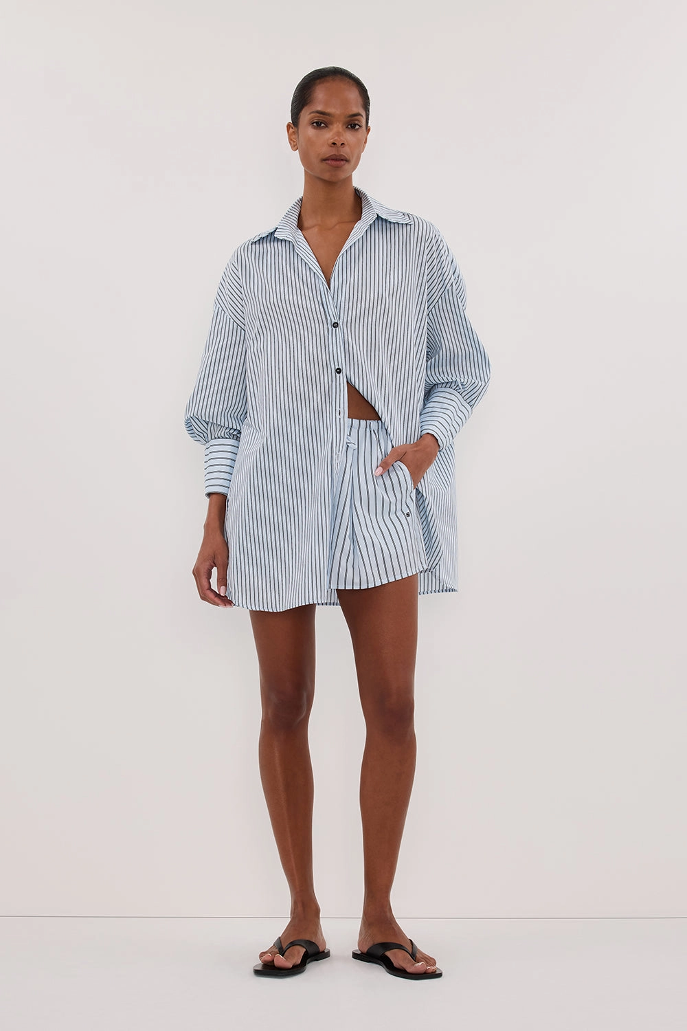 Wrinkle Resistant Finish SABLE ICE BLUE SILK BLEND SHORT